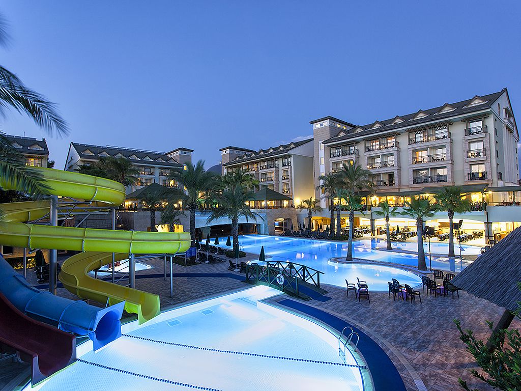 Dobedan Beach Resort Comfort Side