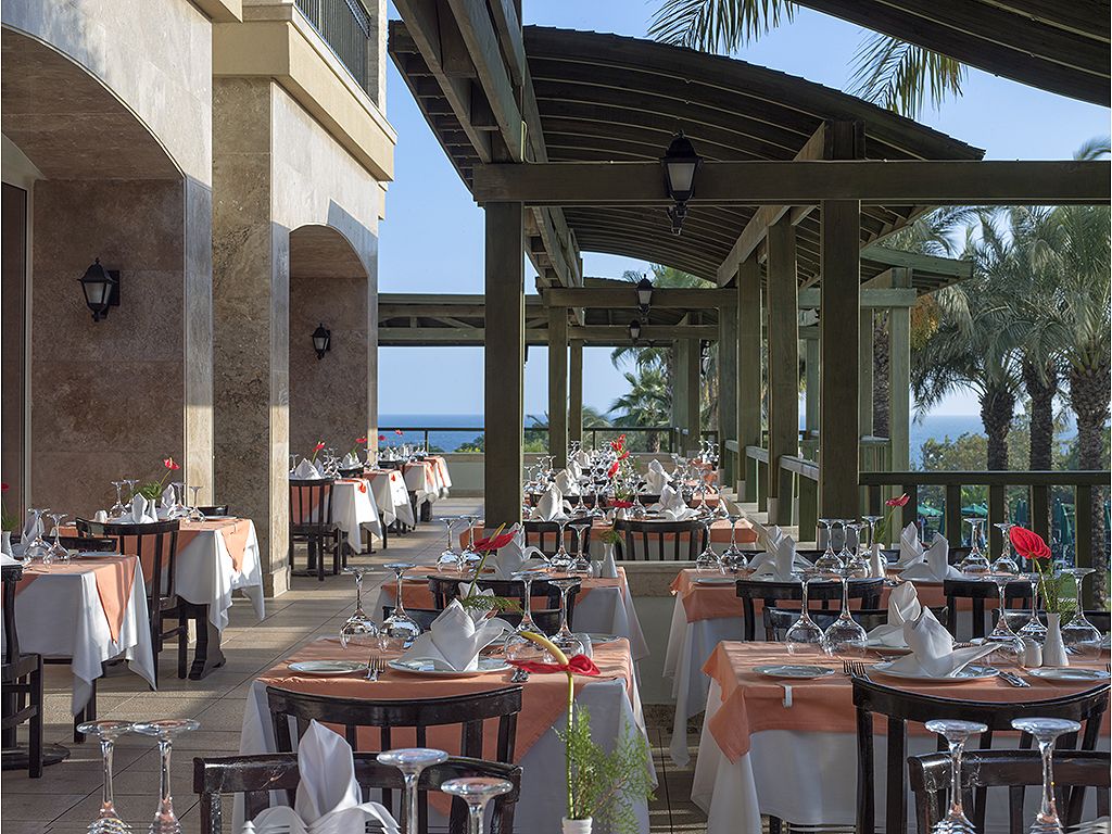 Dobedan Beach Resort Comfort Side