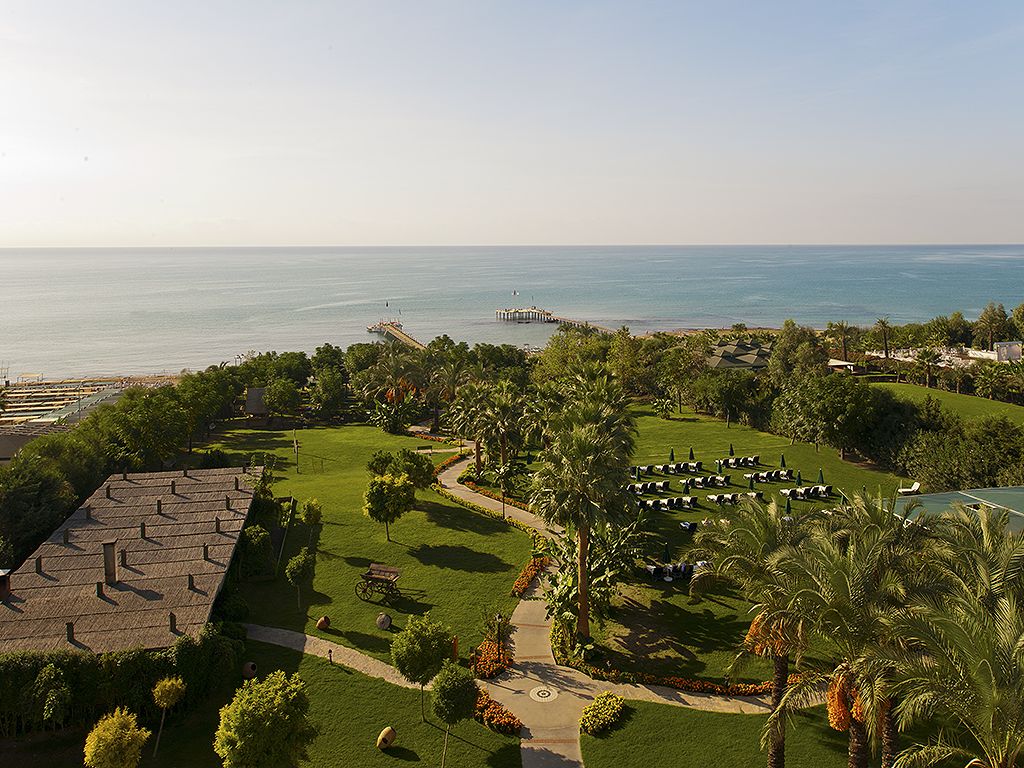 Dobedan Beach Resort Comfort Side
