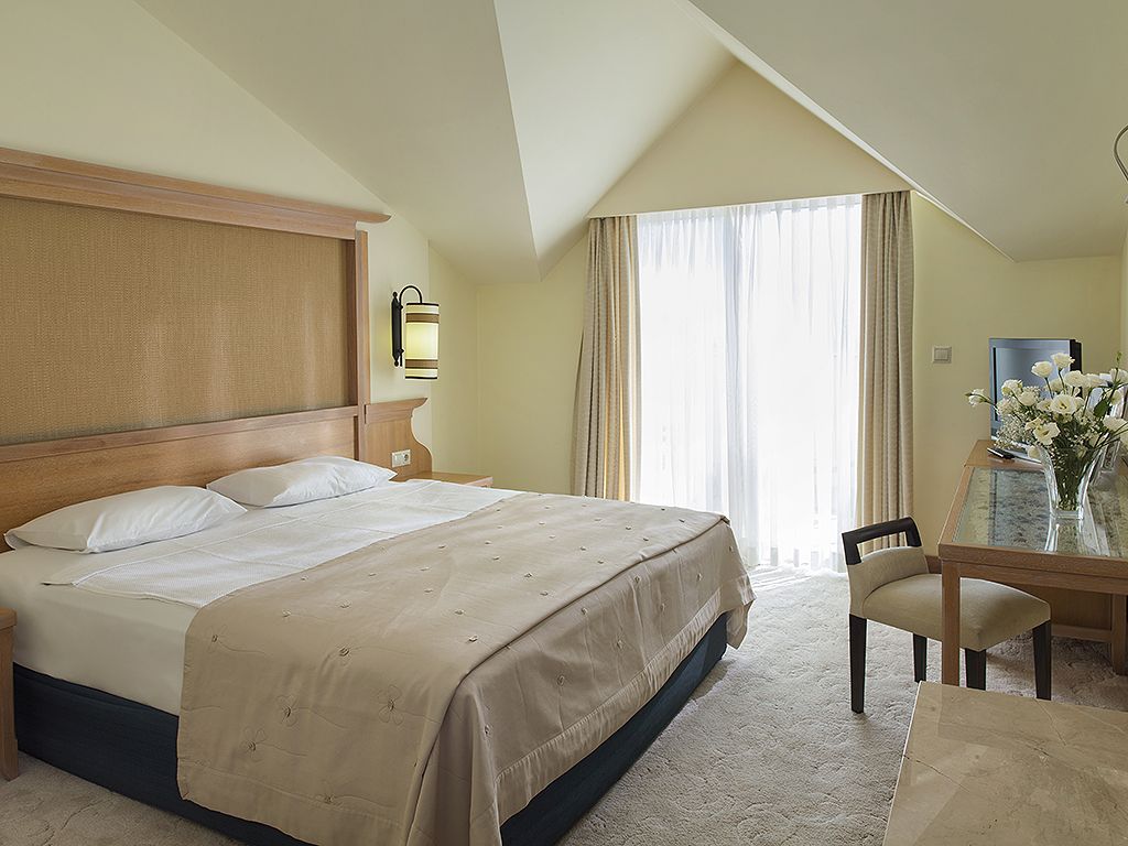 Dobedan Beach Resort Comfort Side