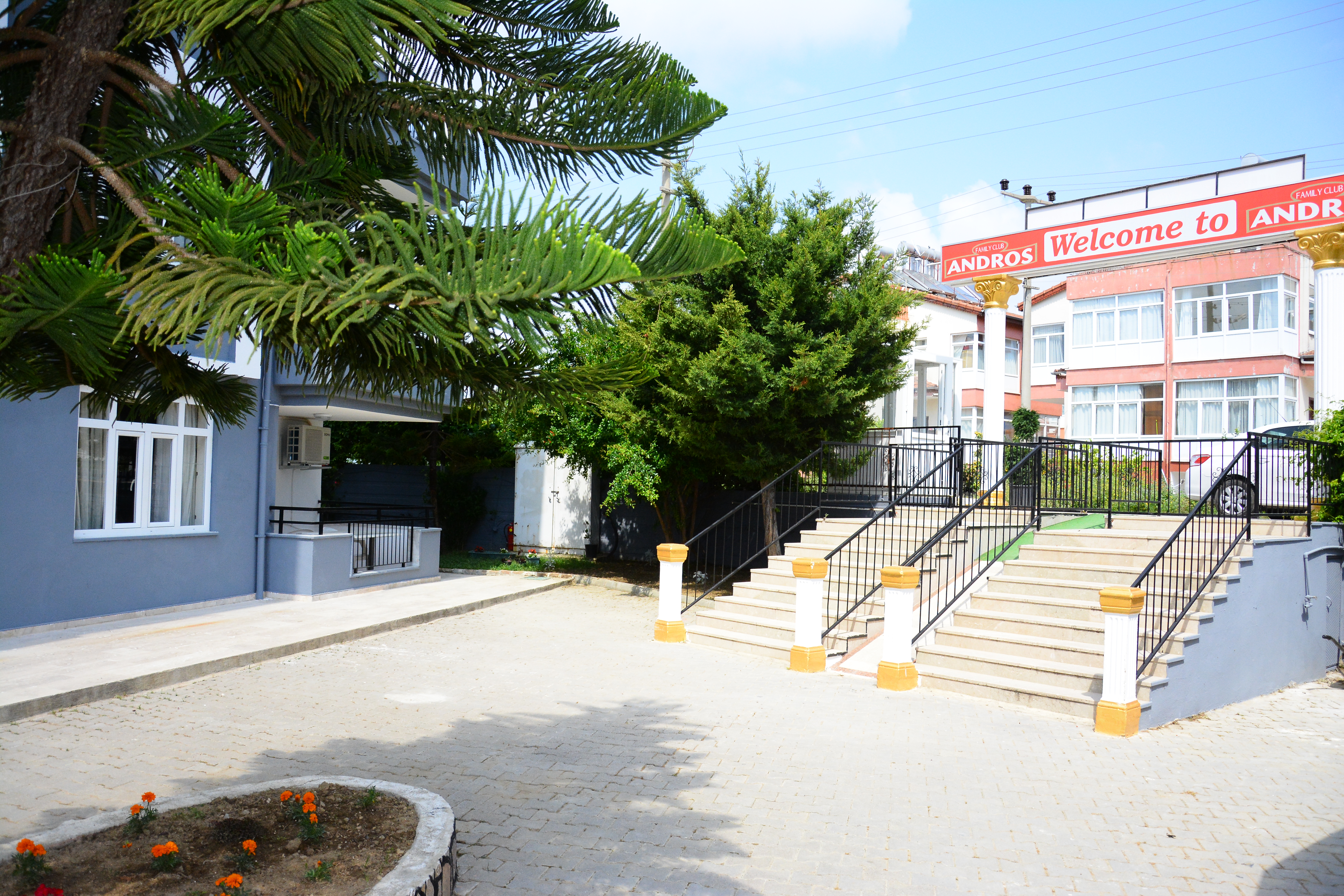 Andros Family Club