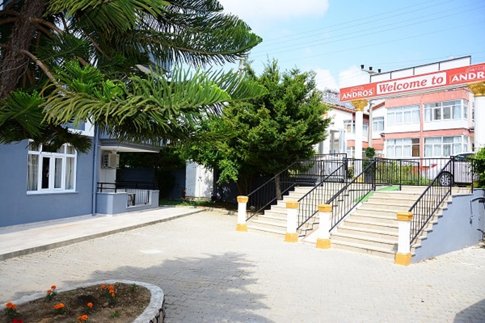 Andros Family Club