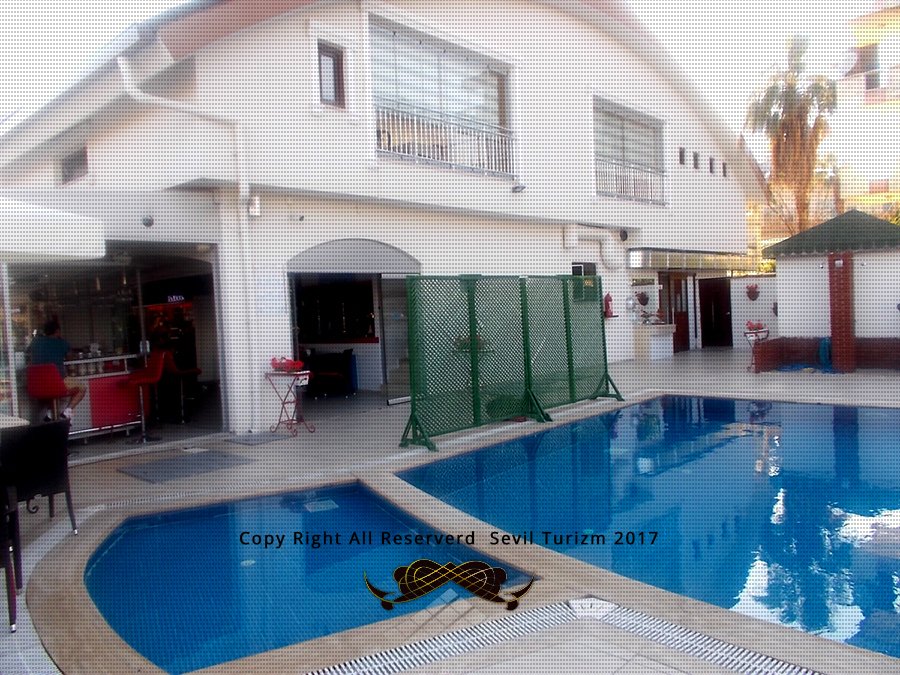 Ceren Family Suit