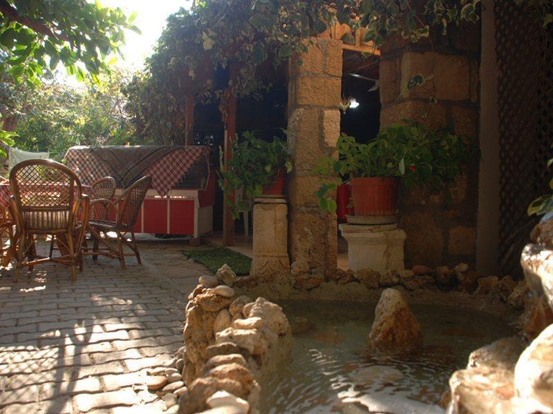 Hellen Hotel Side