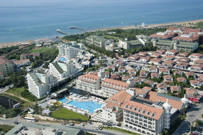 Side Aluna Hotel