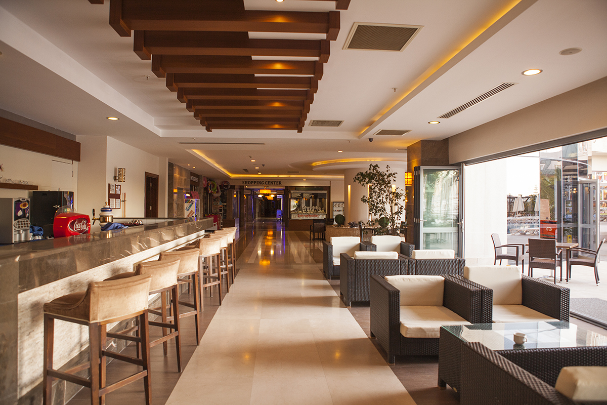 Side Aluna Hotel