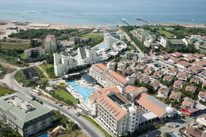 Side Aluna Hotel