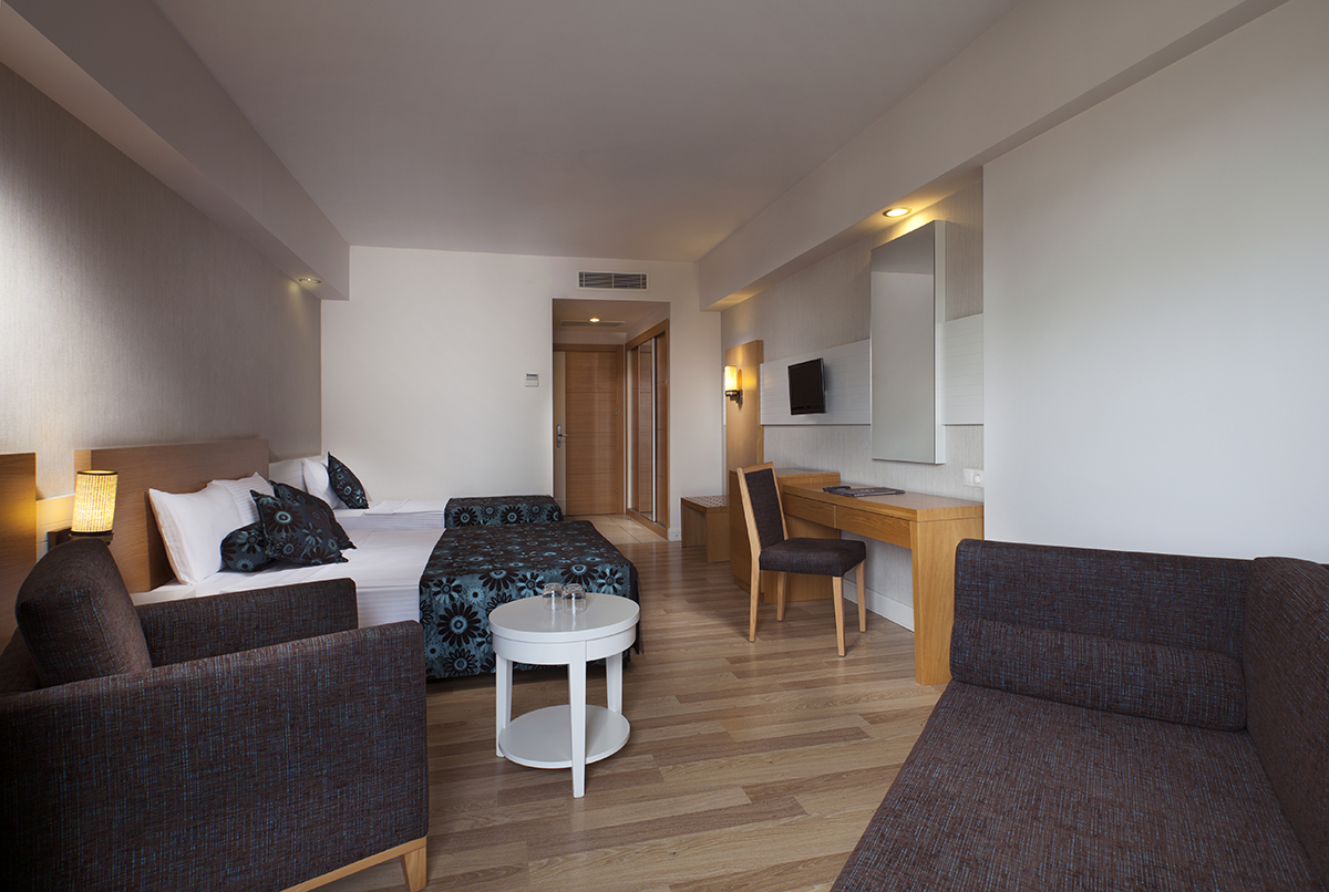 Side Aluna Hotel