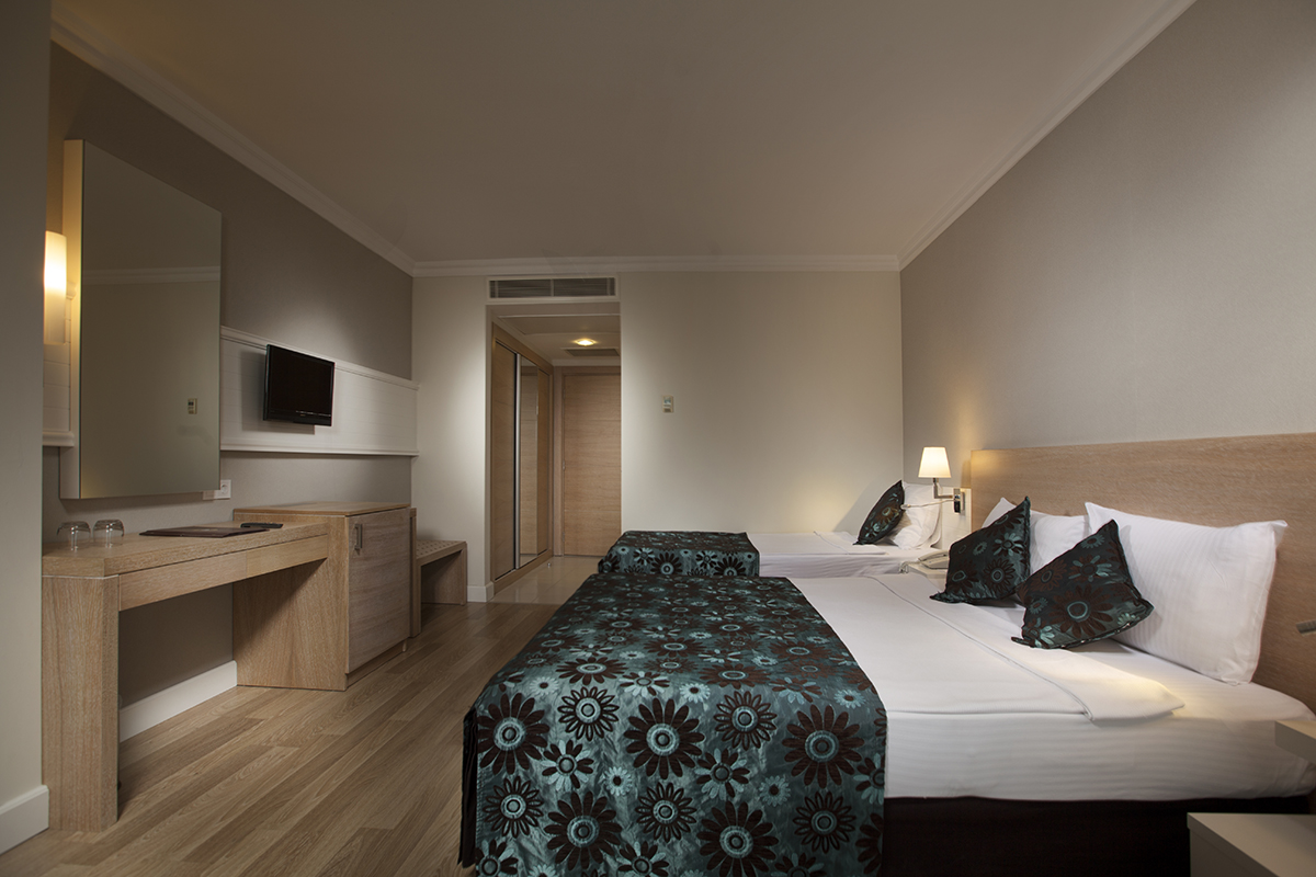 Side Aluna Hotel