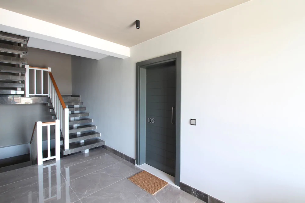 Elia Apartments