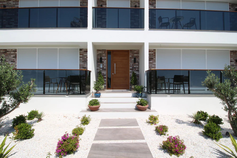 Elia Apartments