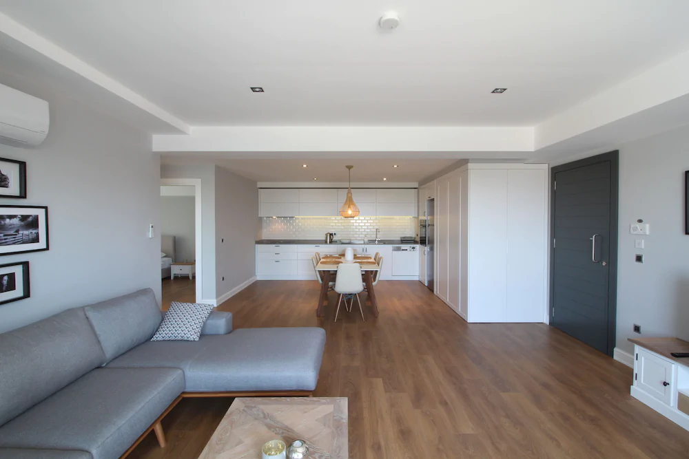 Elia Apartments
