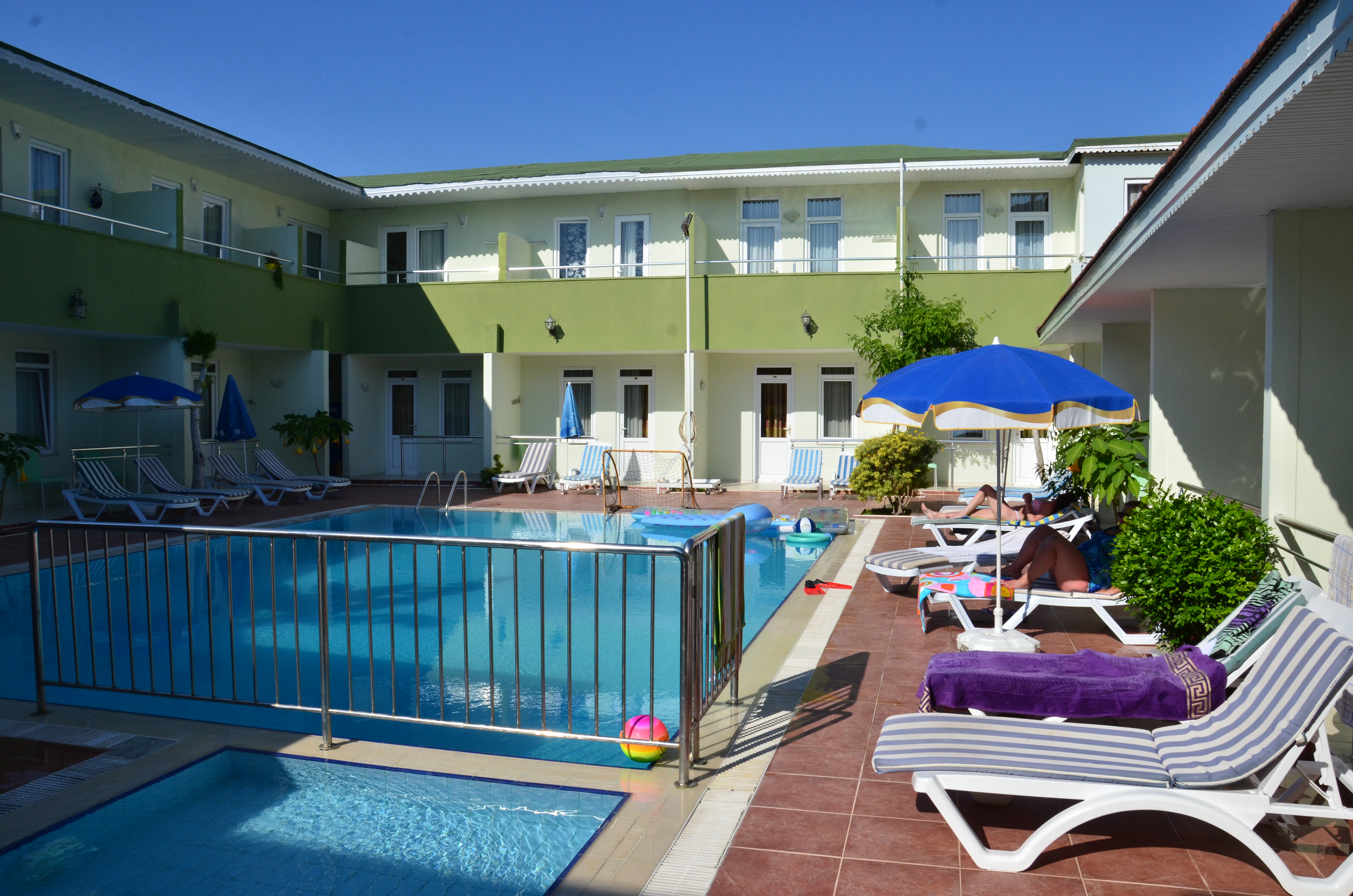 Elis Beach Hotel