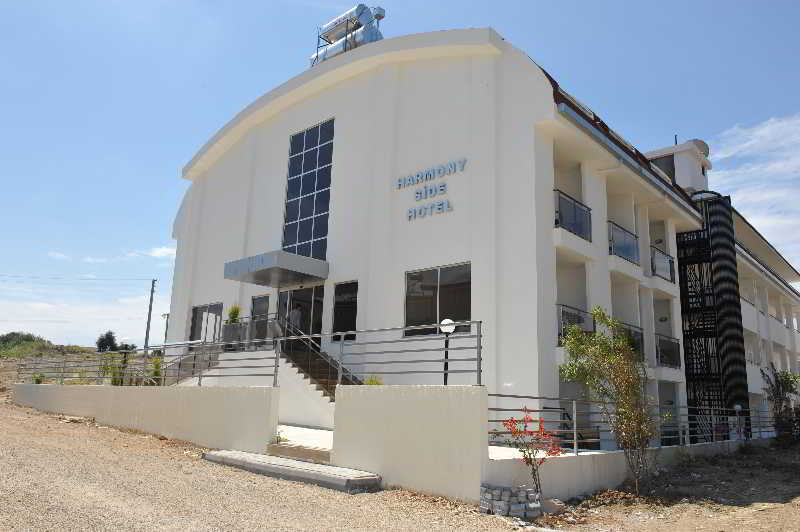 A Hotel Side