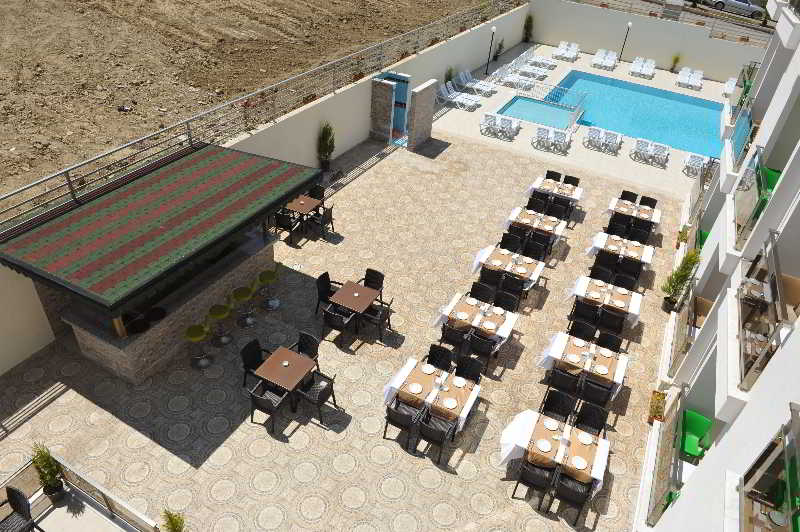 A Hotel Side