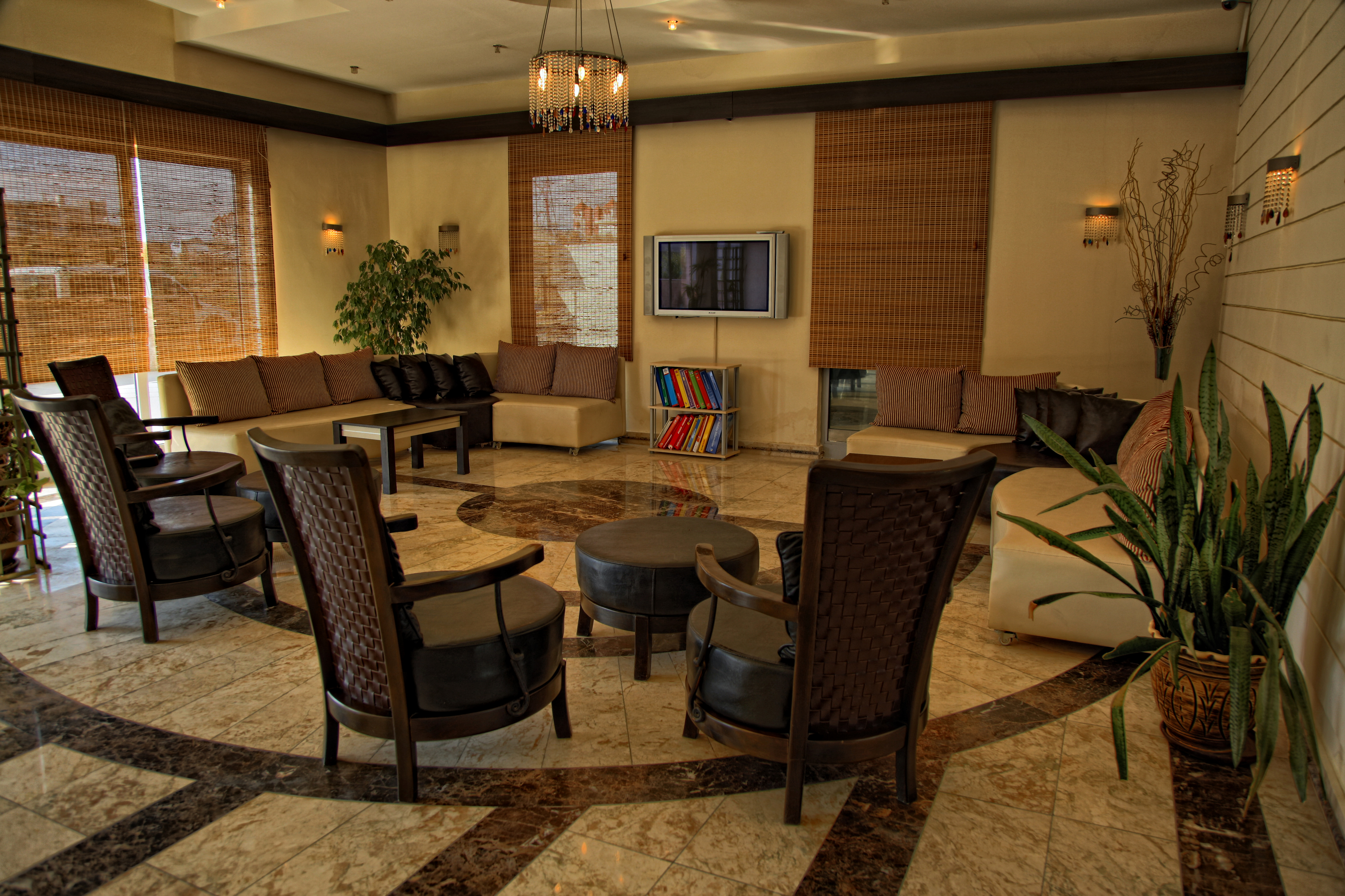 Lavitas Hotel
