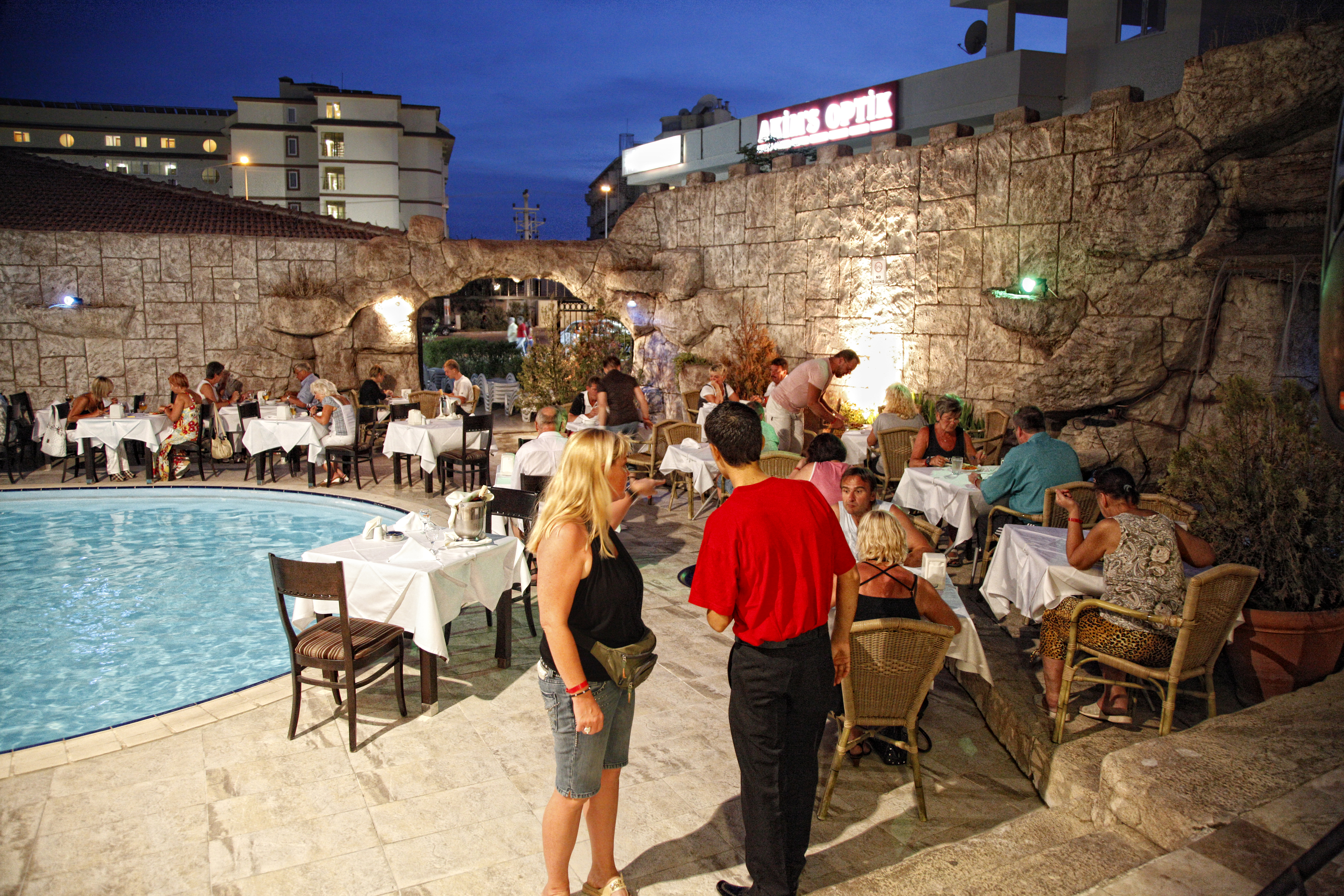Lavitas Hotel