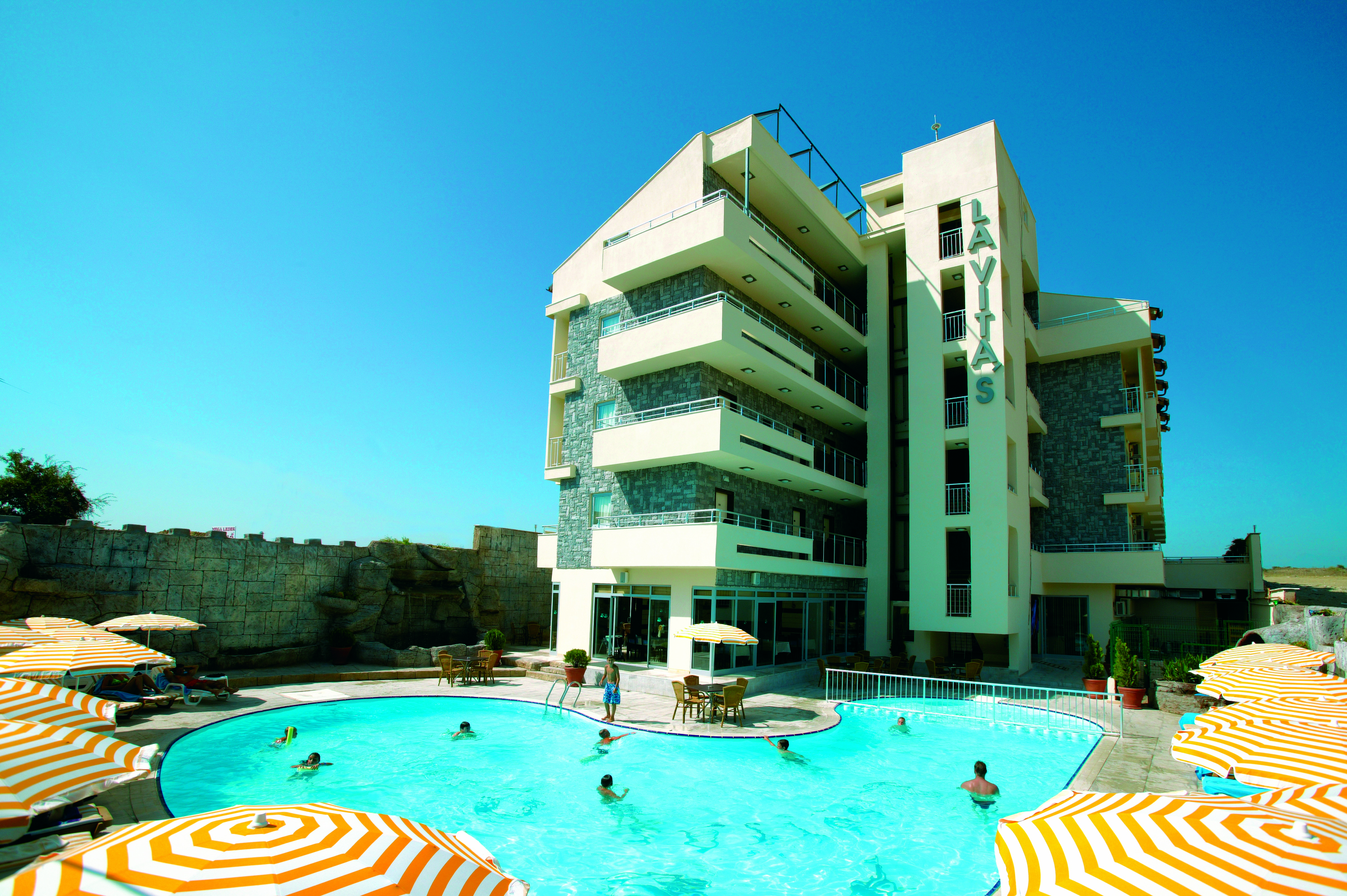 Lavitas Hotel