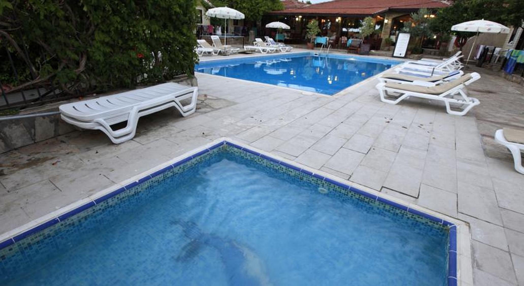 Leda Beach Hotel