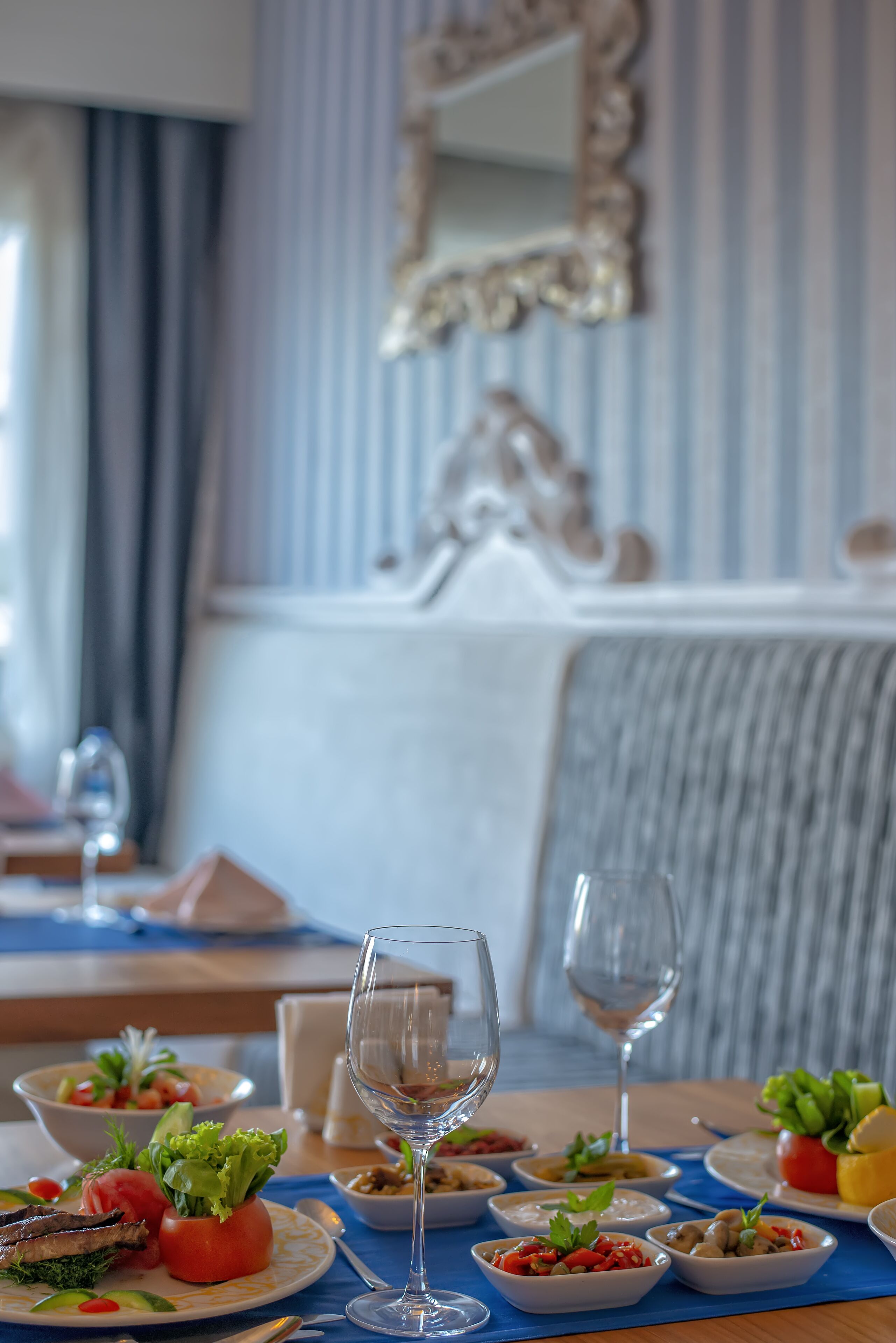 LRS Lake & River Side Hotel & Spa