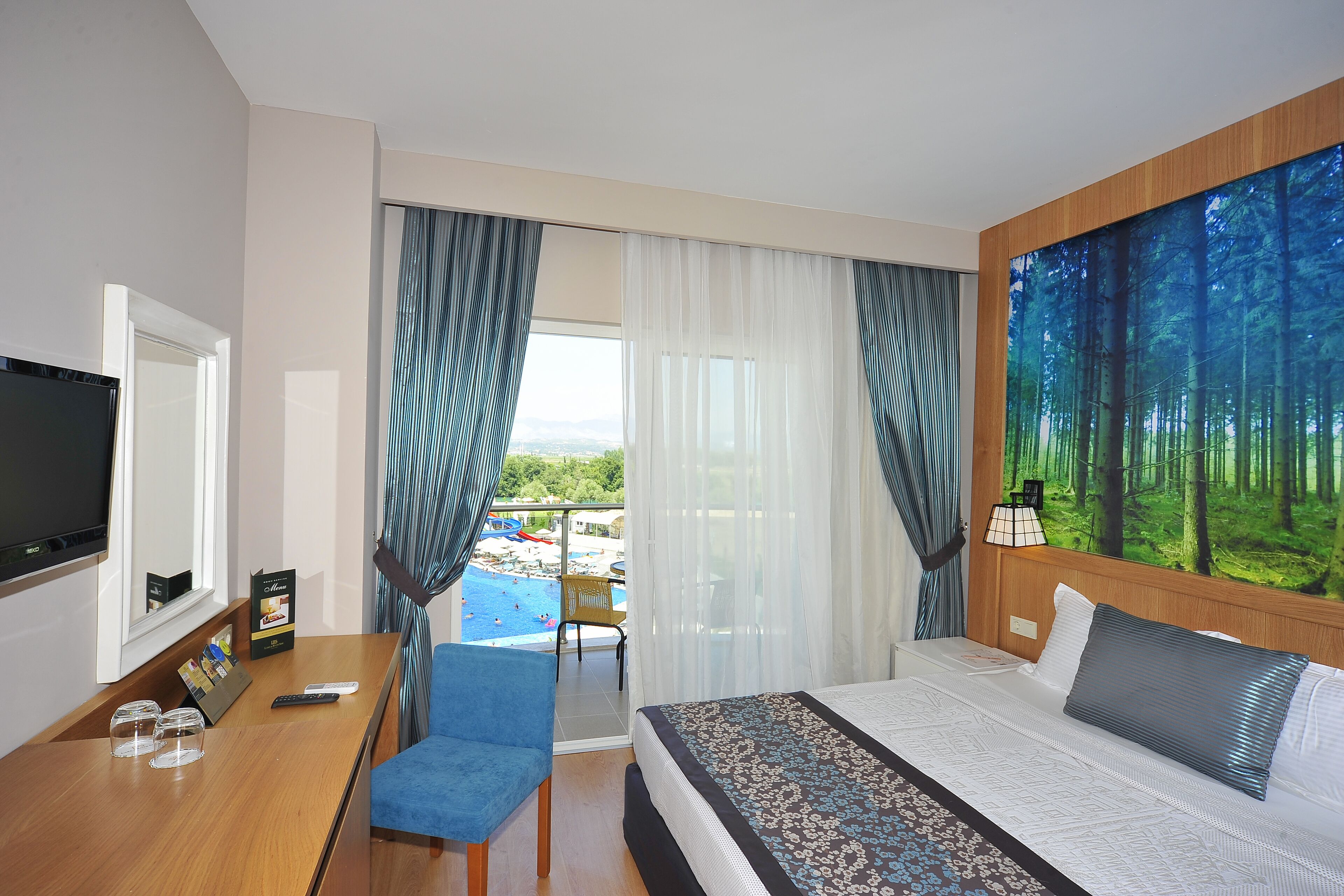 LRS Lake & River Side Hotel & Spa