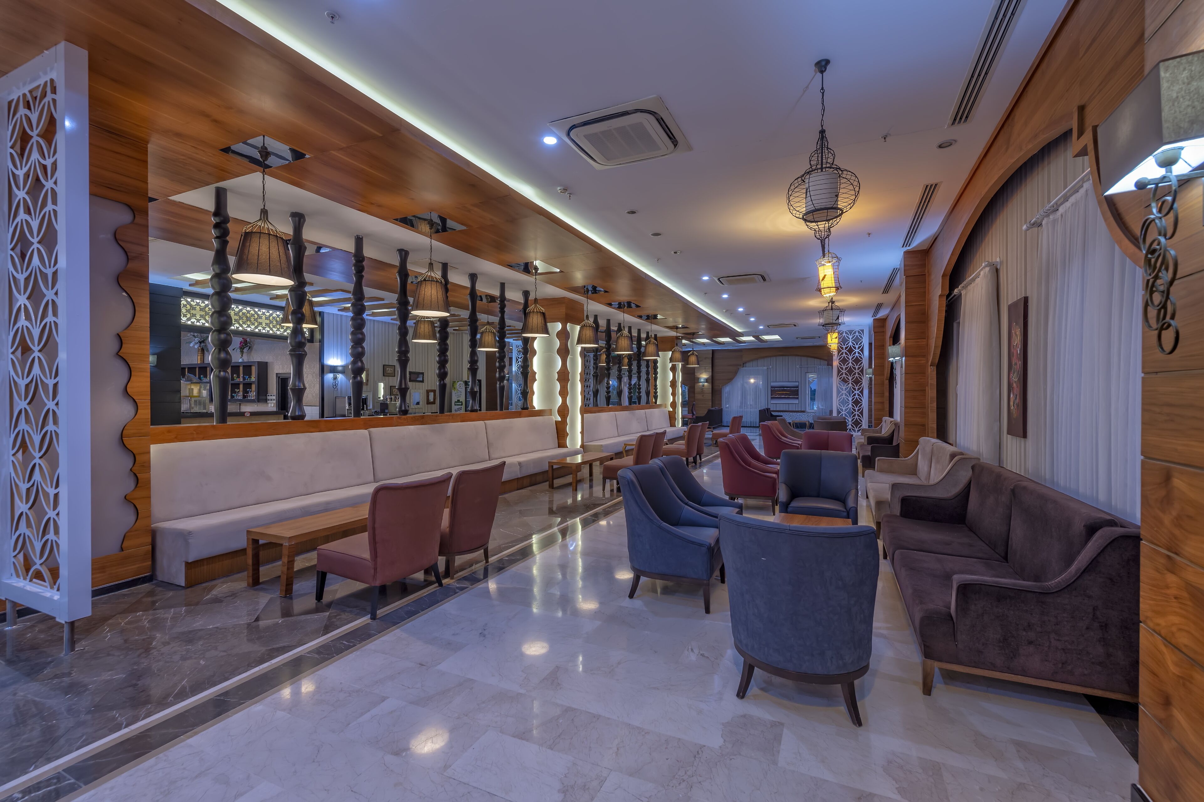 LRS Lake & River Side Hotel & Spa