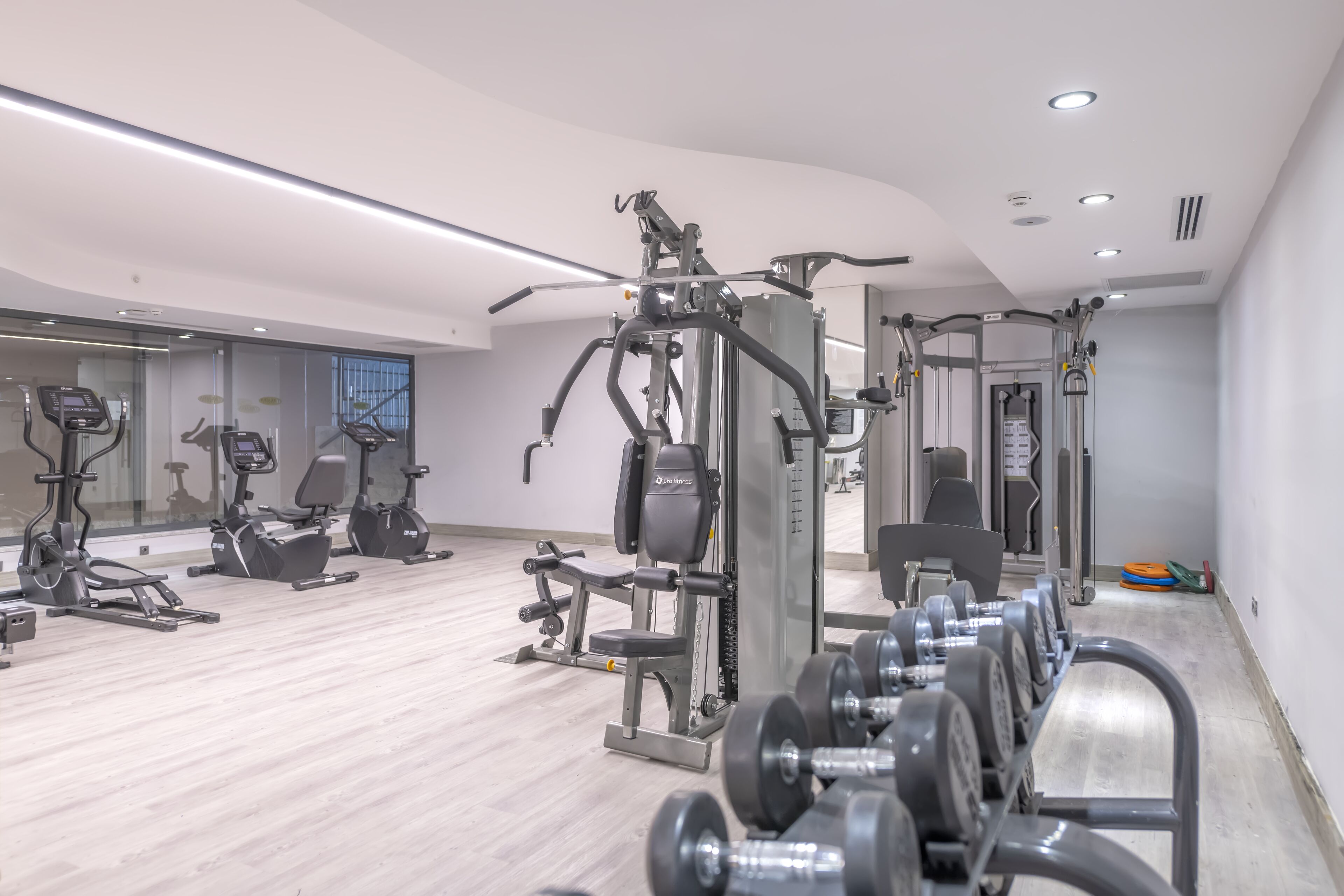 LRS Lake & River Side Hotel & Spa