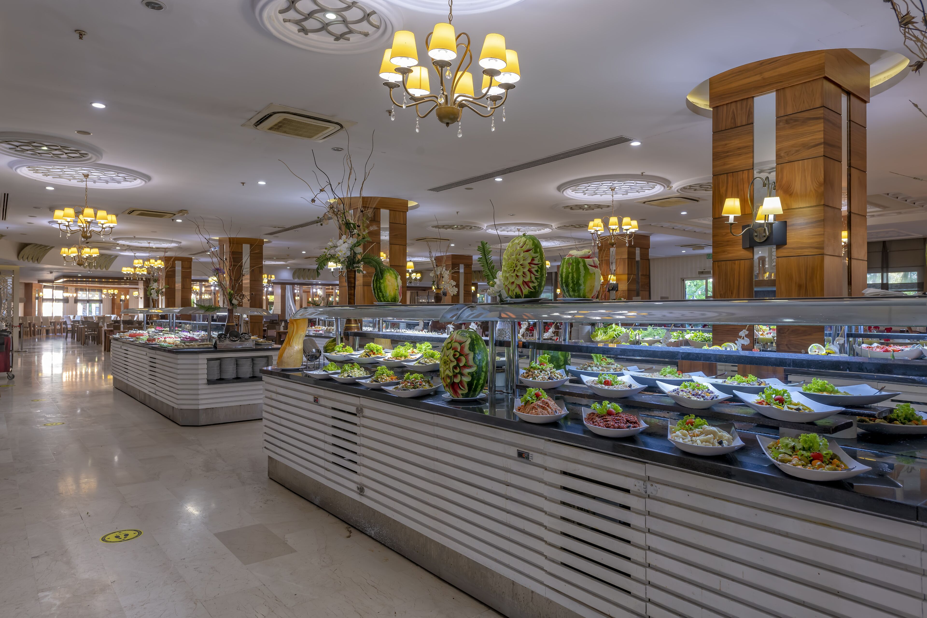 LRS Lake & River Side Hotel & Spa