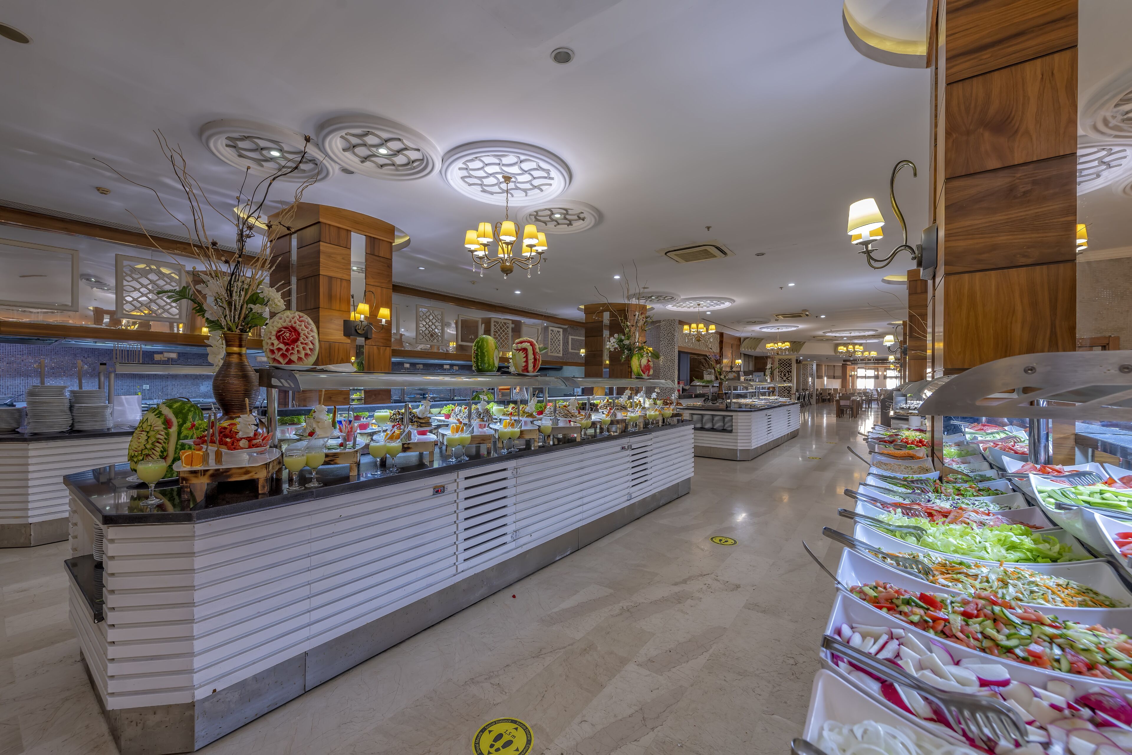 LRS Lake & River Side Hotel & Spa