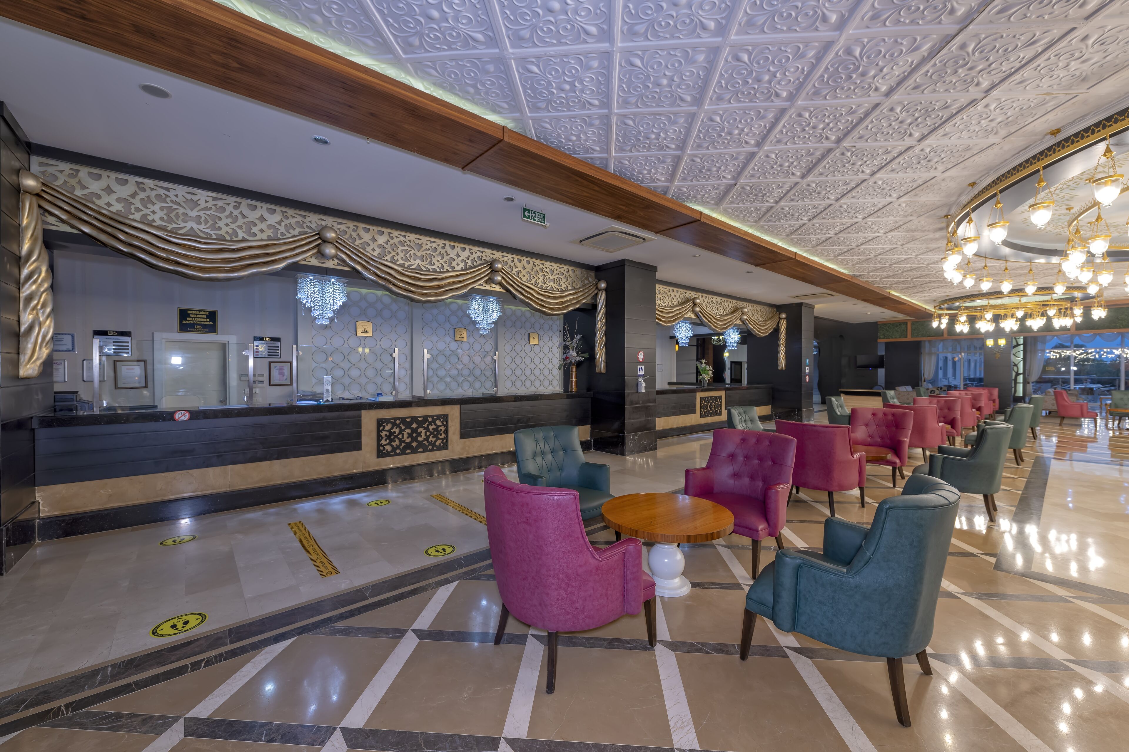 LRS Lake & River Side Hotel & Spa