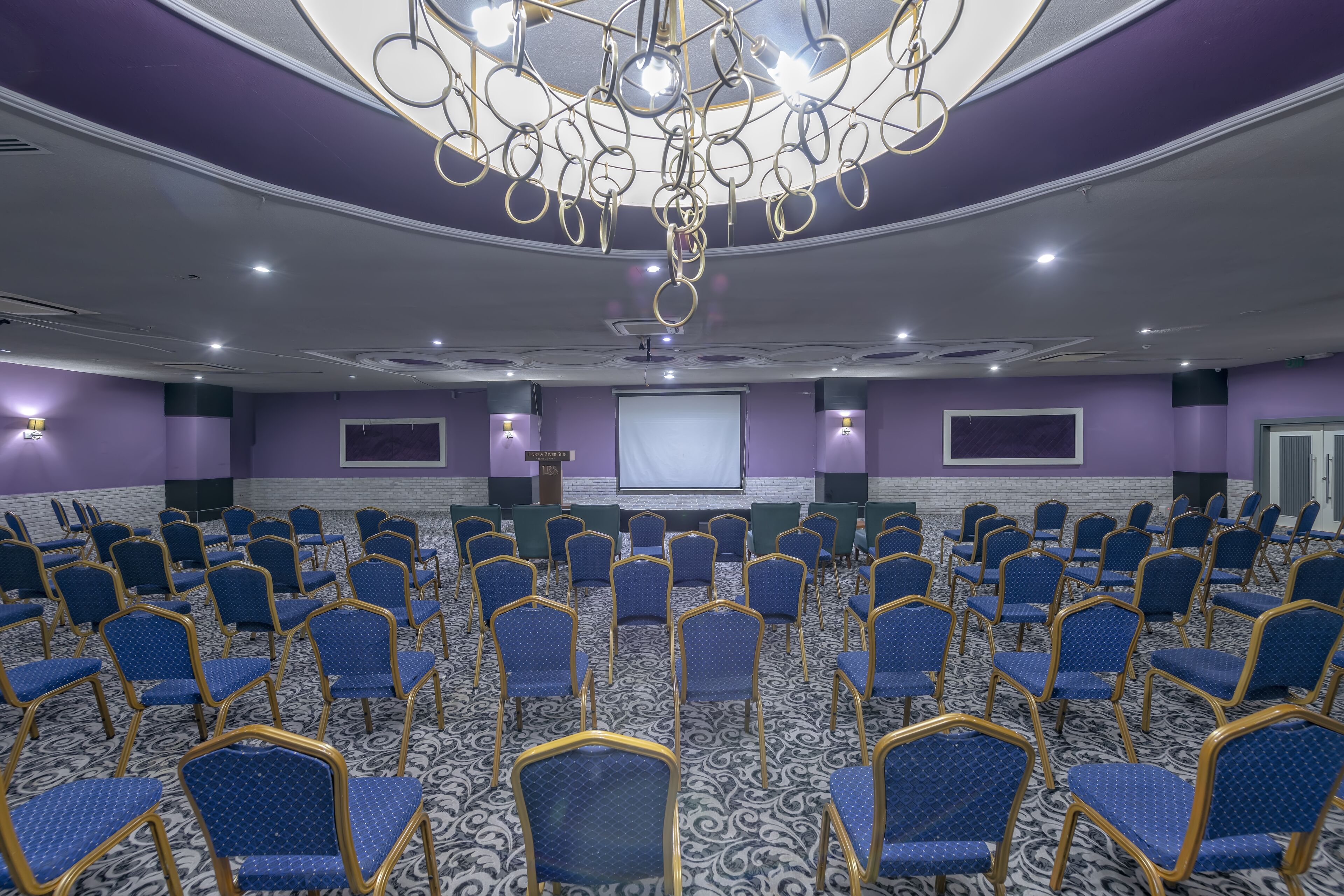 LRS Lake & River Side Hotel & Spa