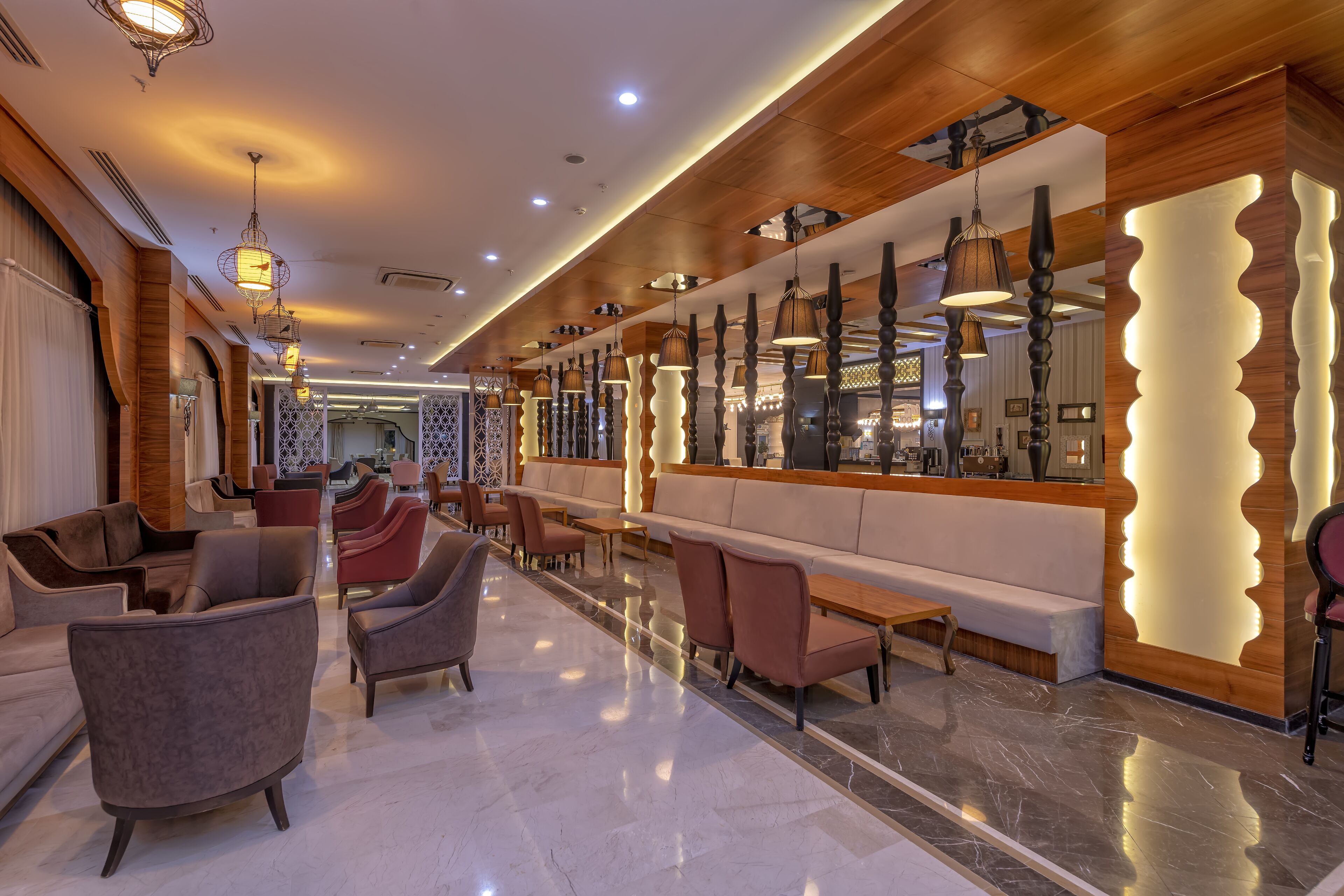 LRS Lake & River Side Hotel & Spa