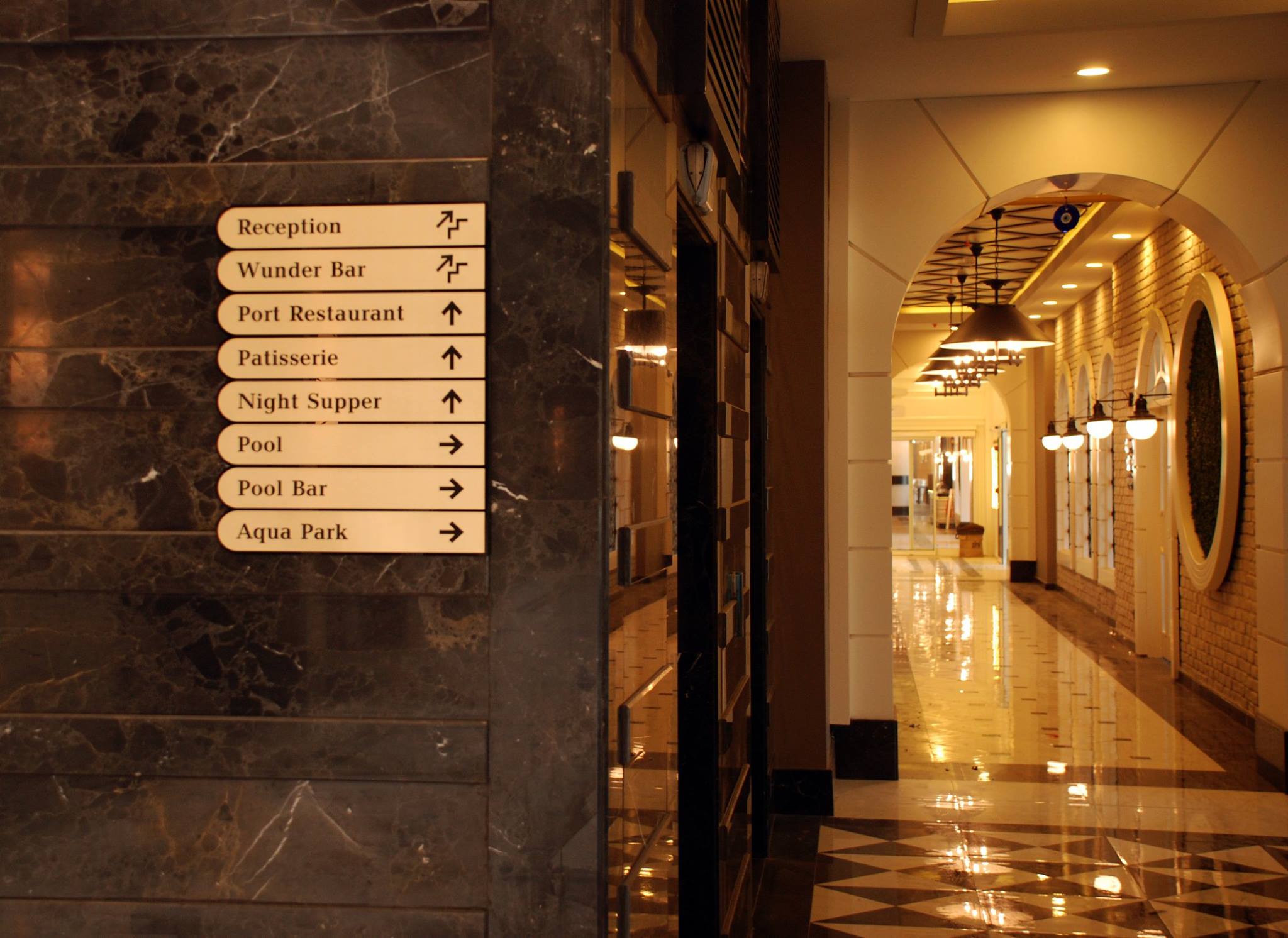 LRS Port River Hotel & Spa
