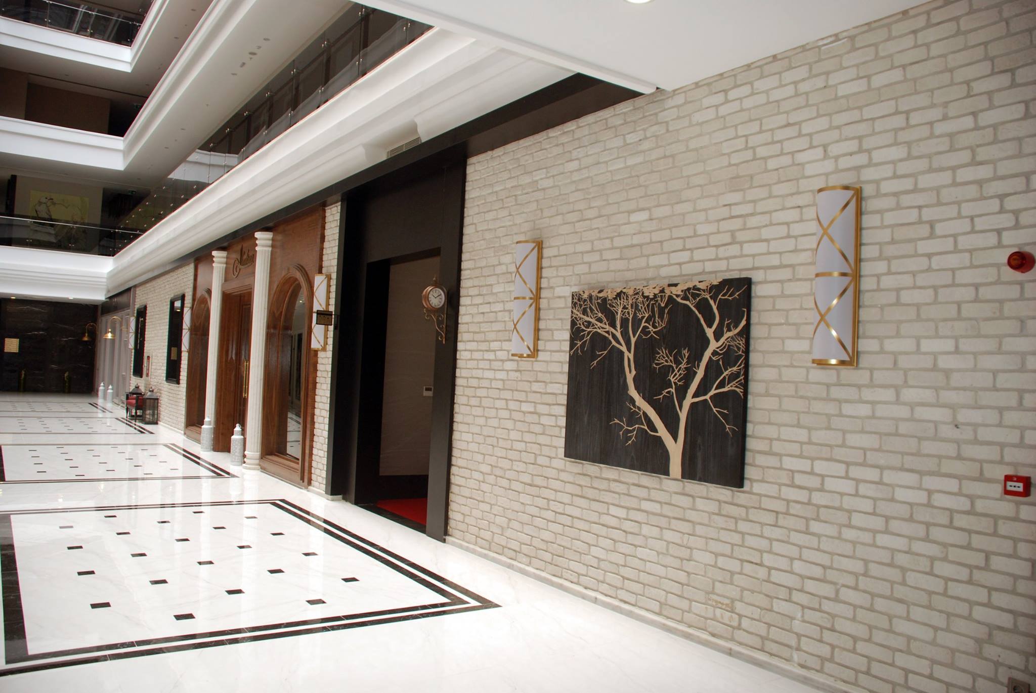 LRS Port River Hotel & Spa