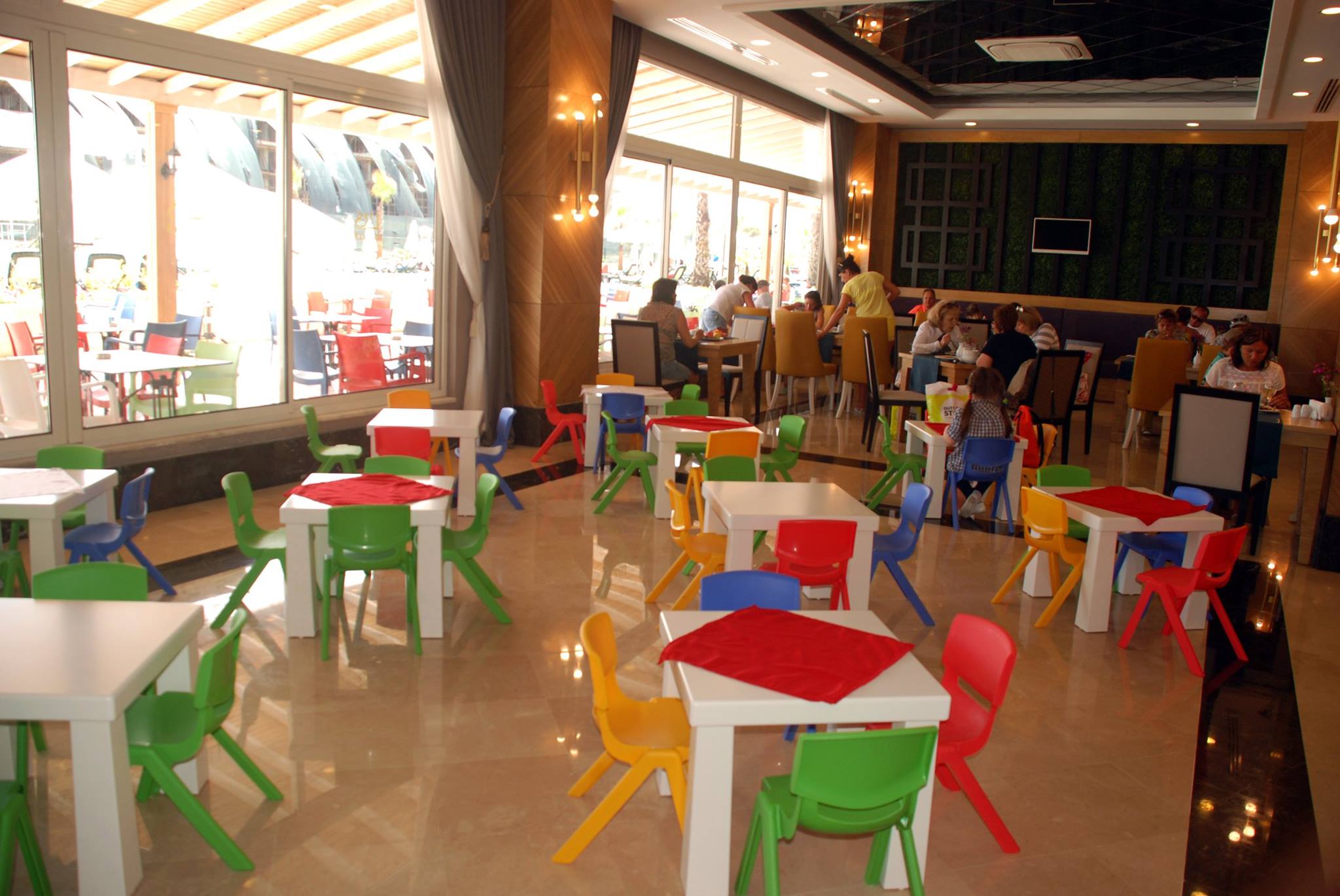 LRS Port River Hotel & Spa