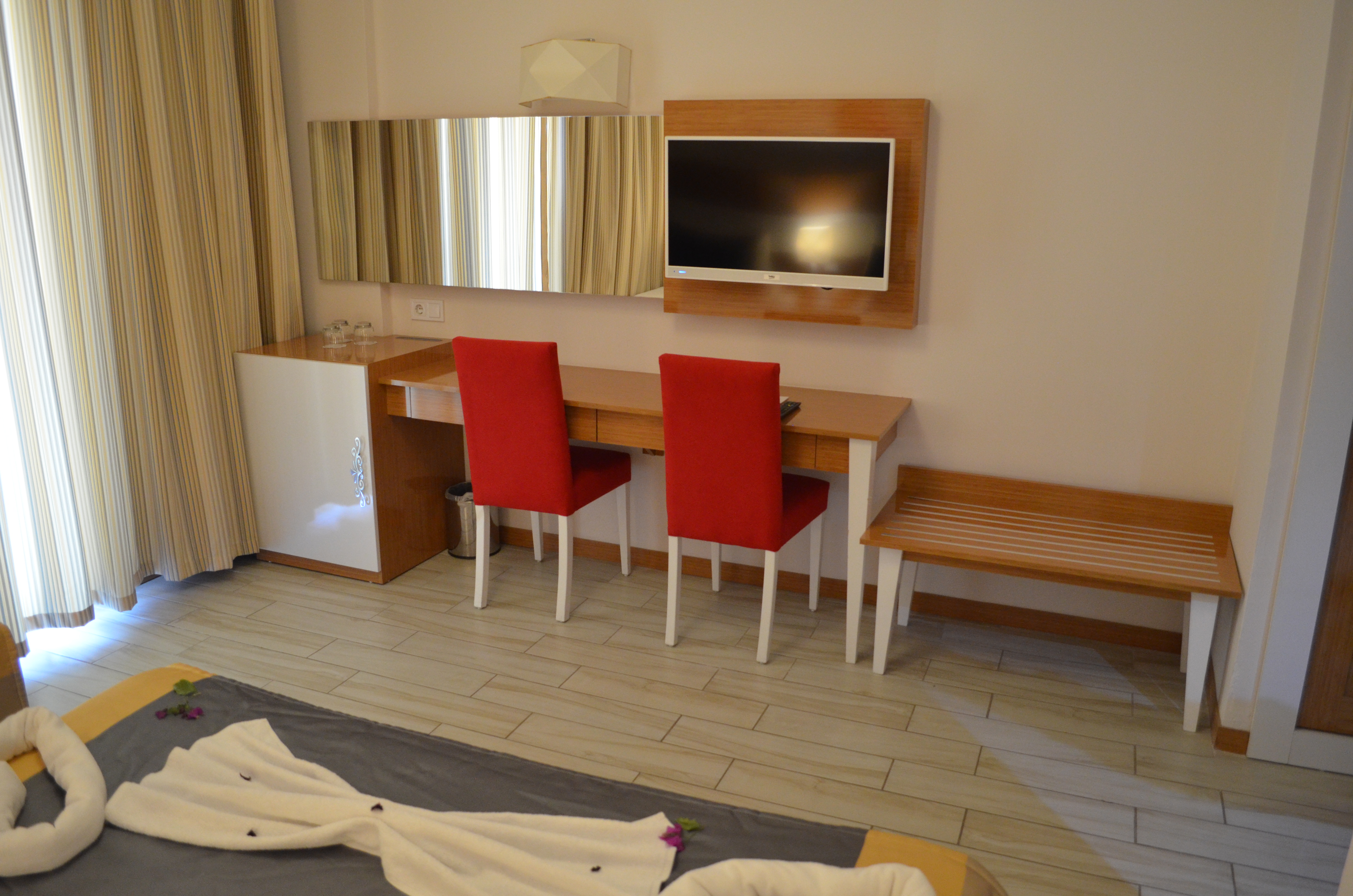 Side Legend Hotel
