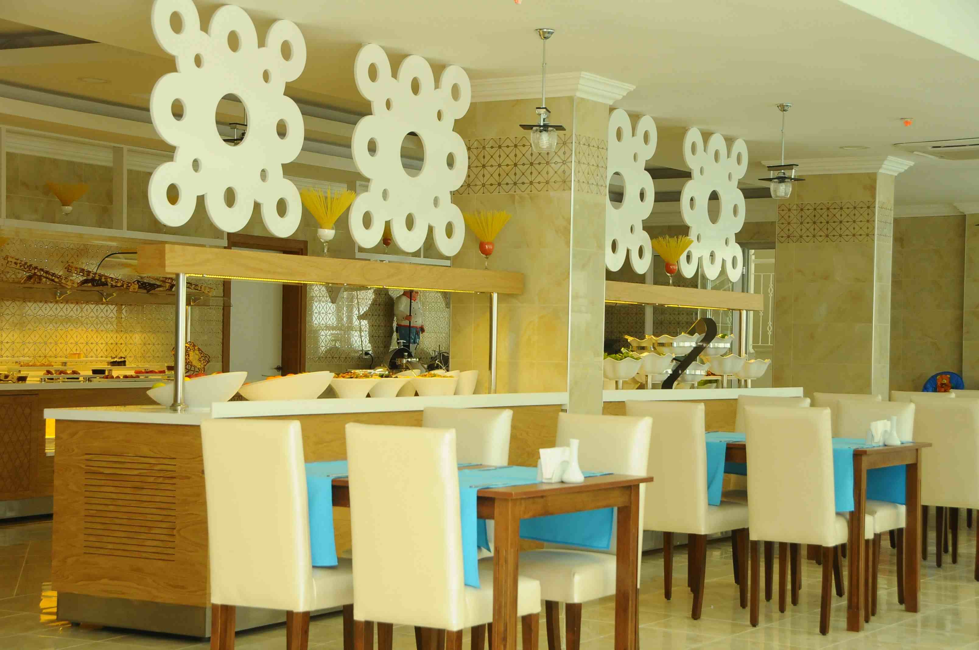 Side Legend Hotel