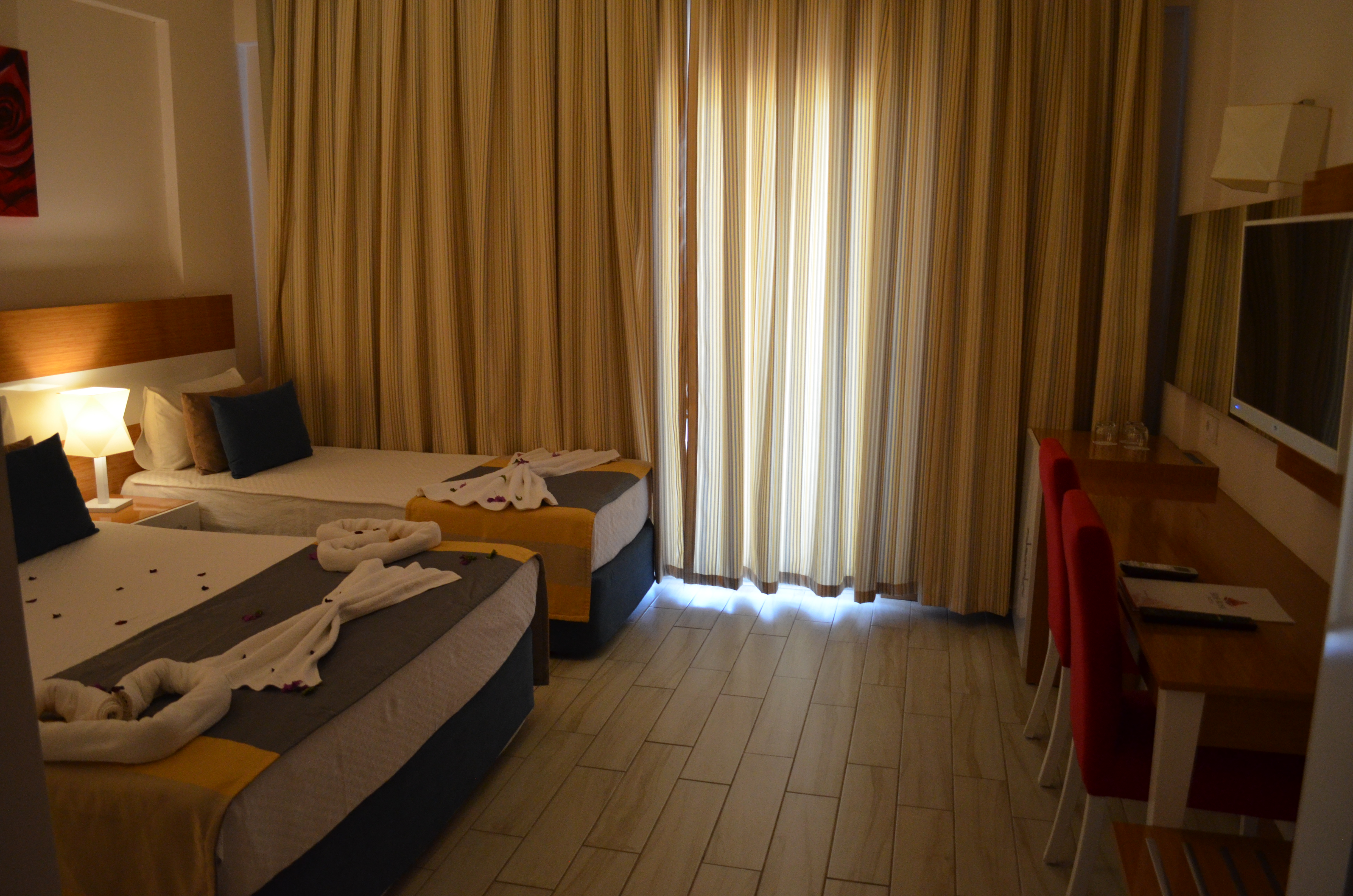 Side Legend Hotel