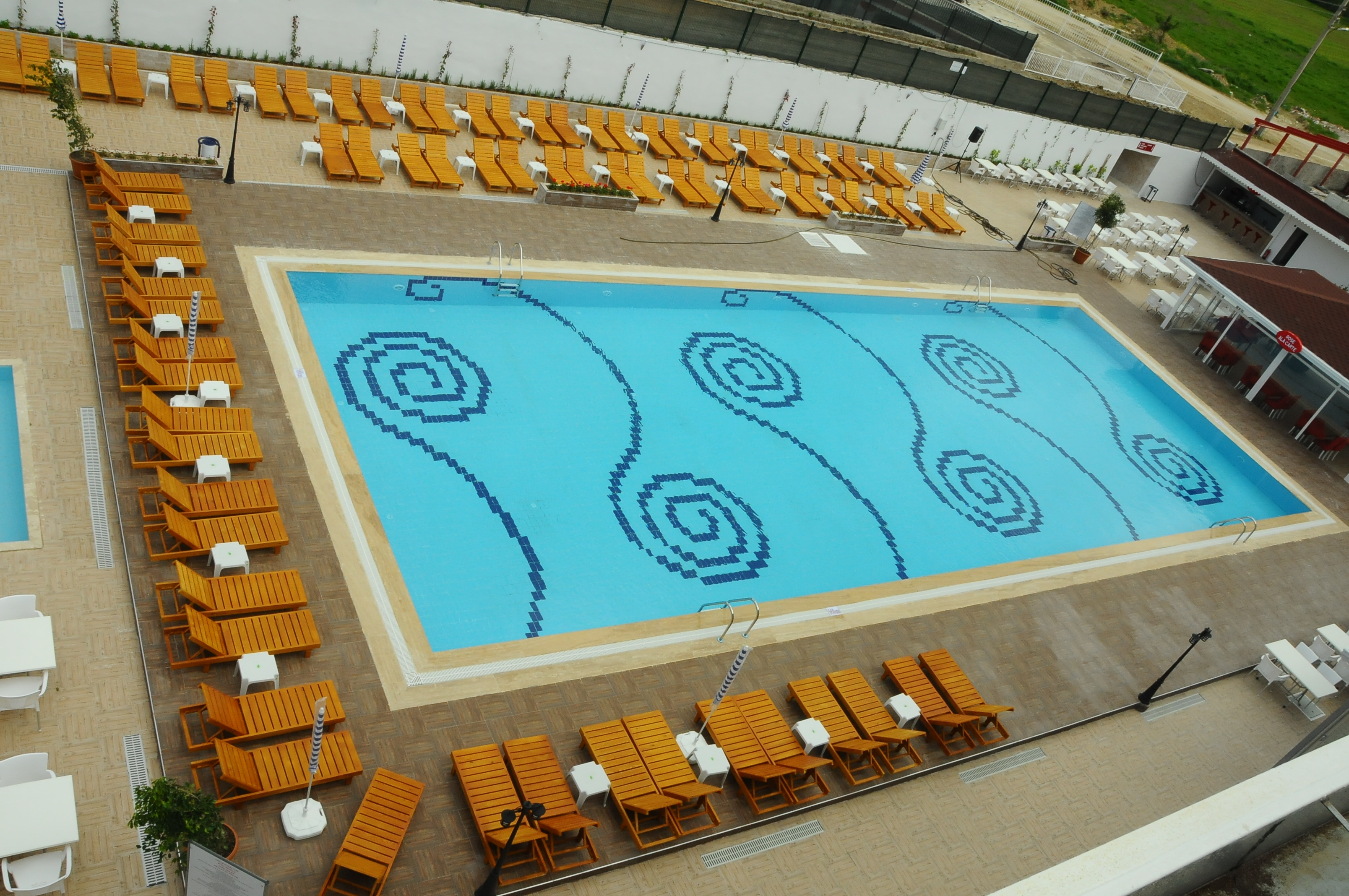 Side Legend Hotel