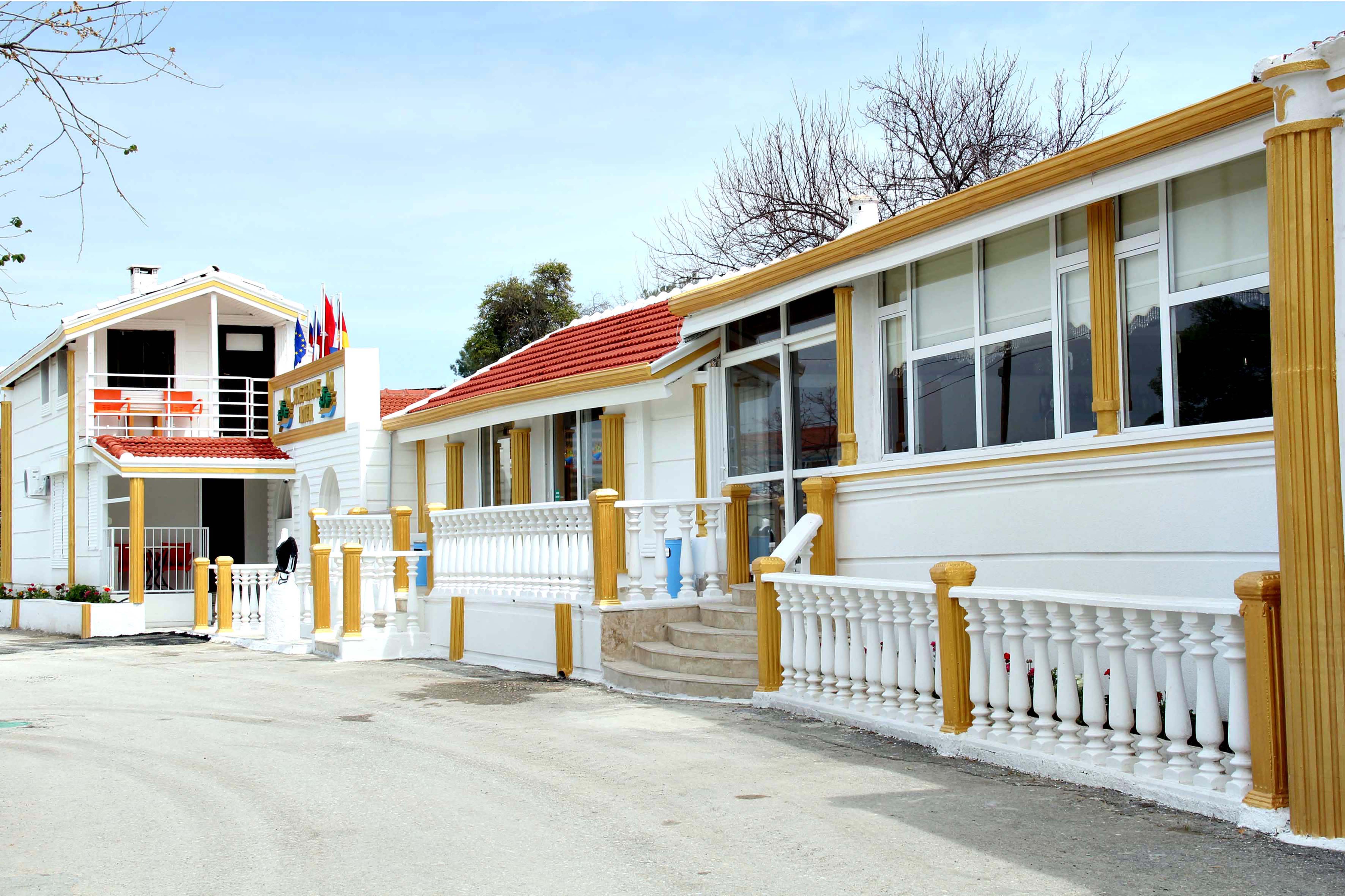 Side Temple Hotel