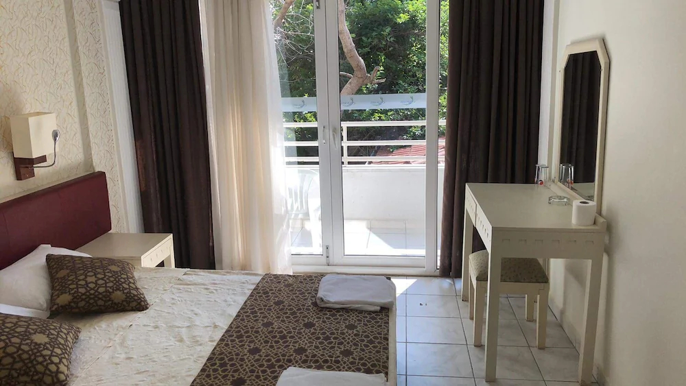 Sun Kiss Otel Side