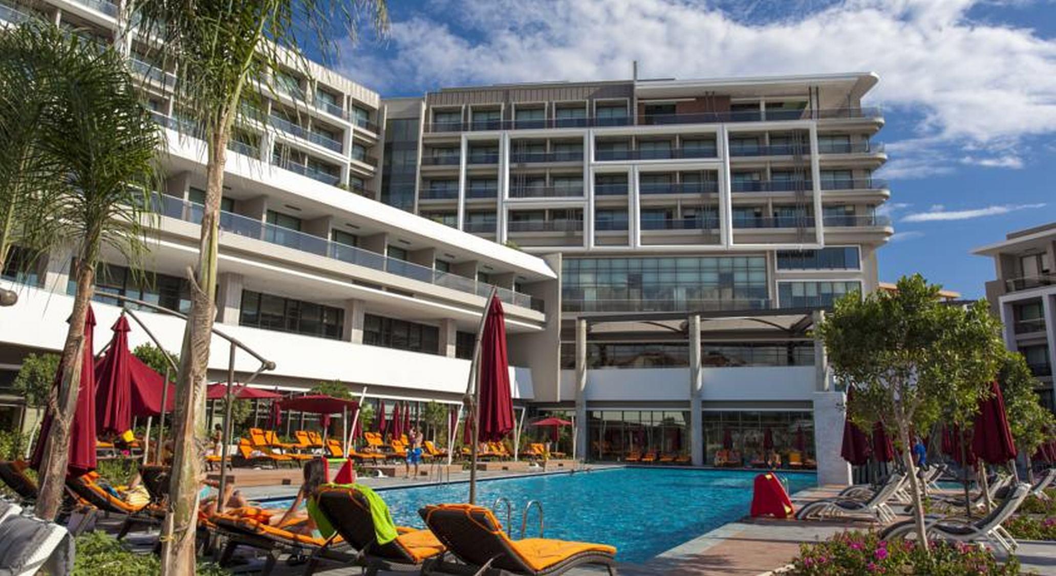 The Sense De Luxe Hotel