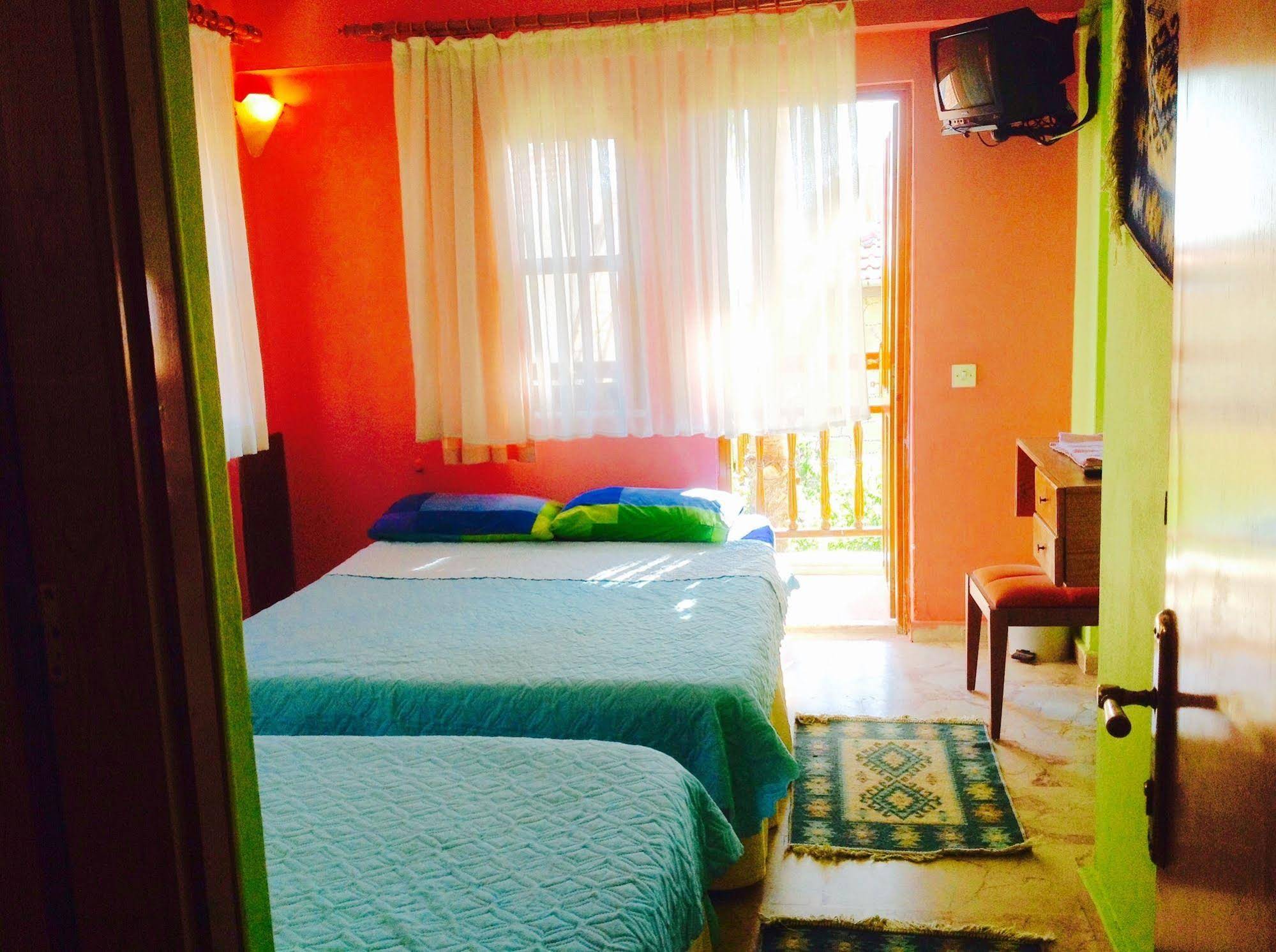 Tuana Hotel