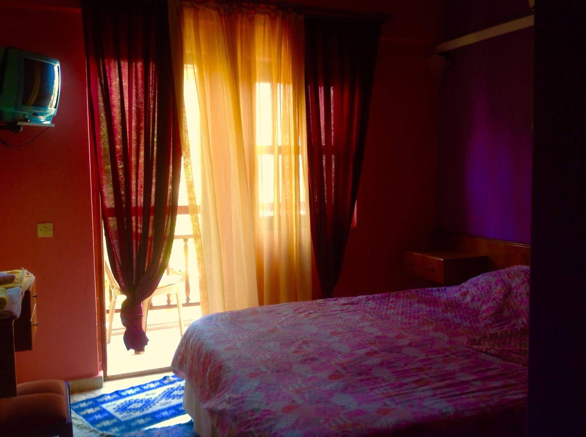 Tuana Hotel