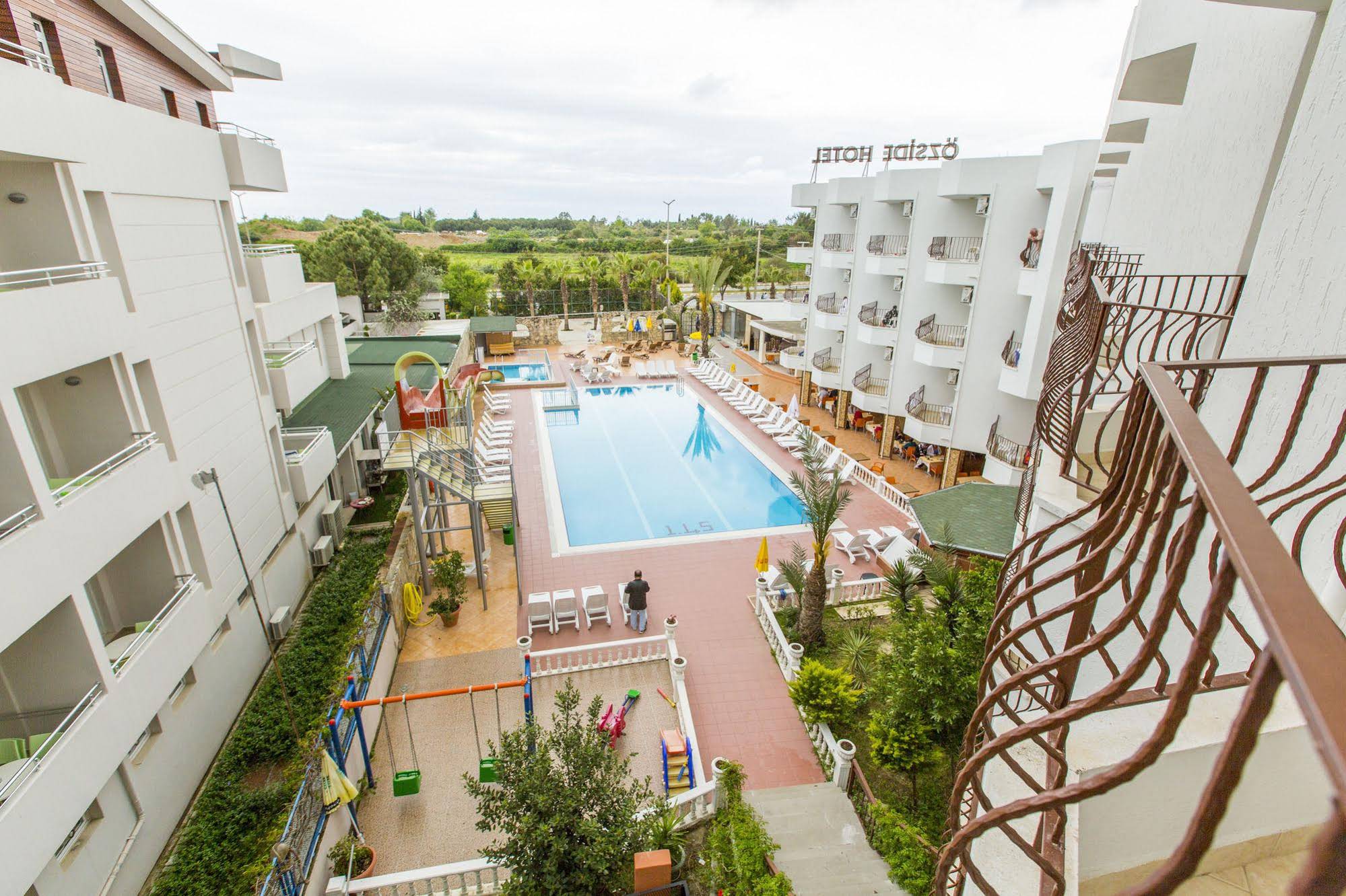 Side Resort Annex