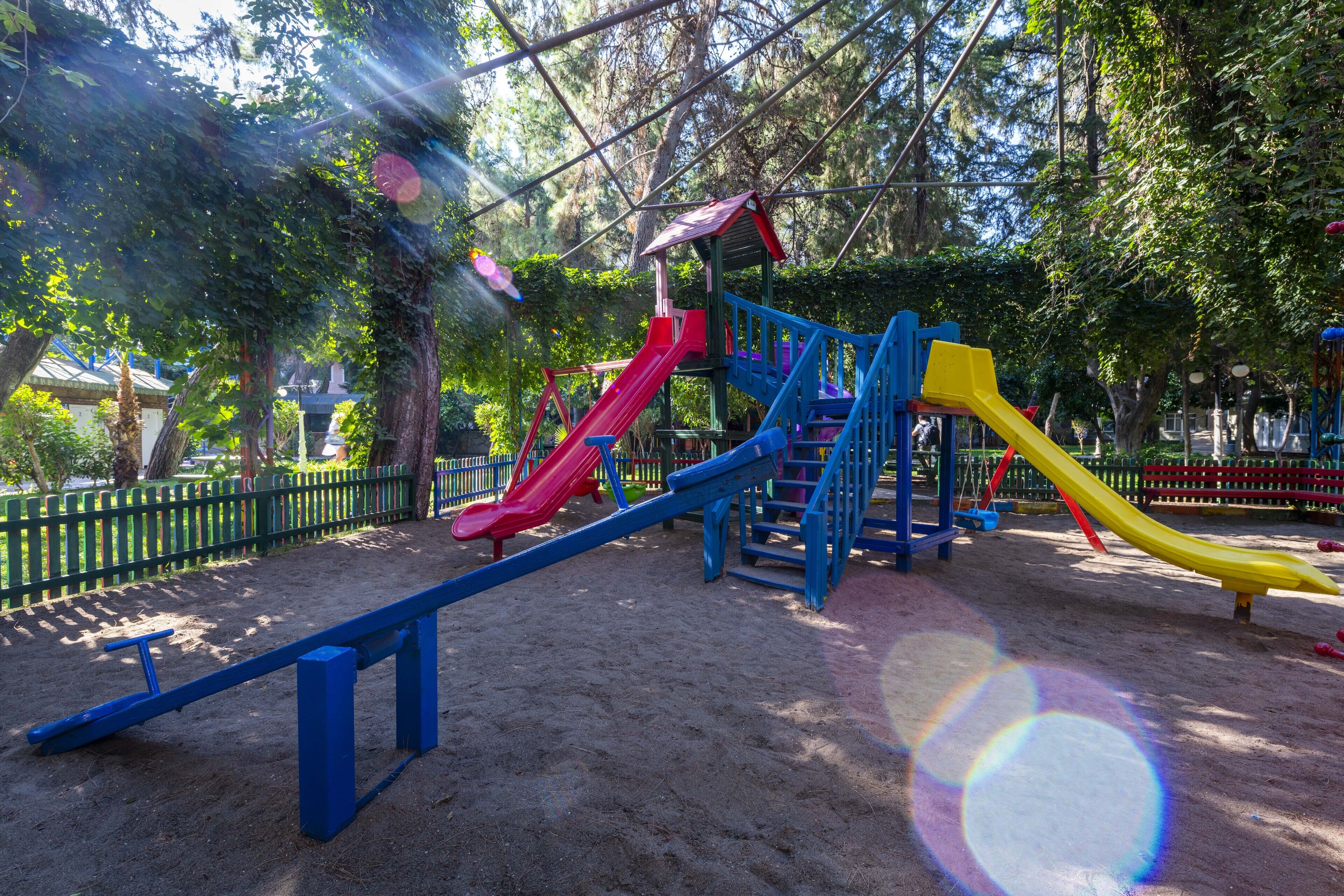 Armas Kaplan Paradise