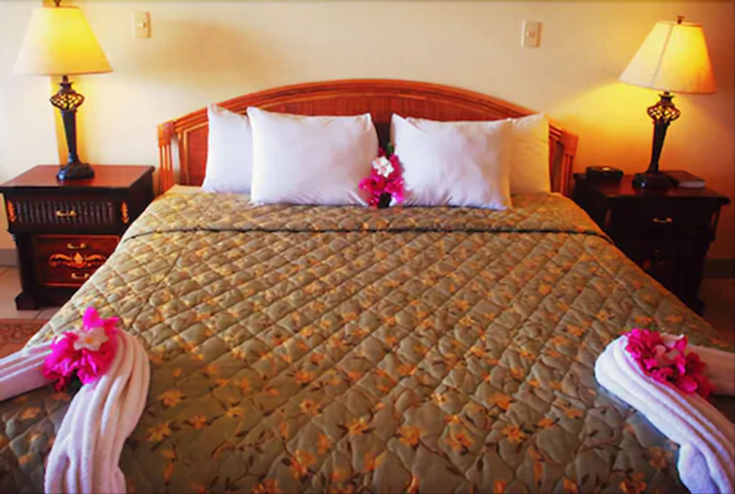 Rovanel's Resort & Conference Centre