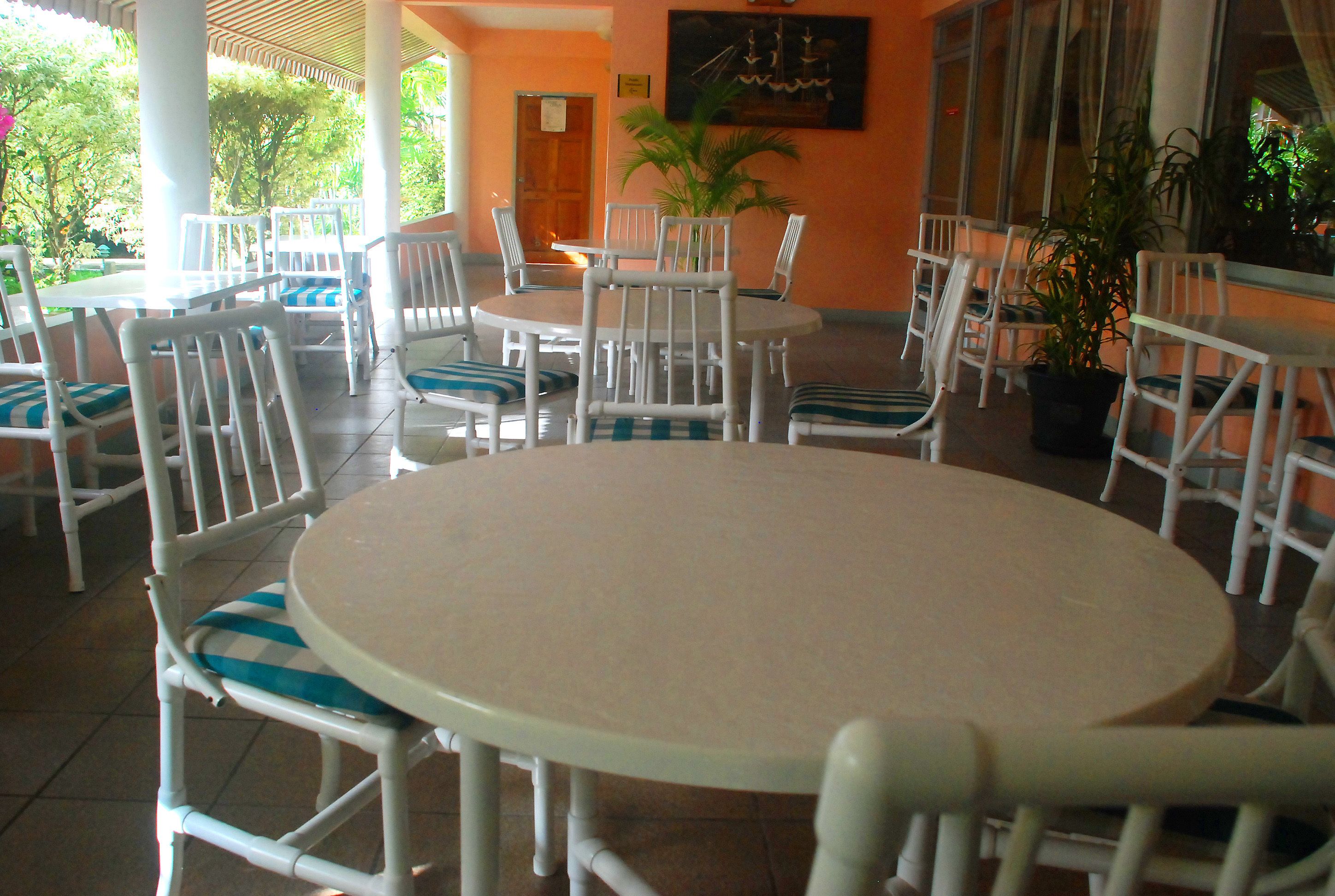Rovanel's Resort & Conference Centre