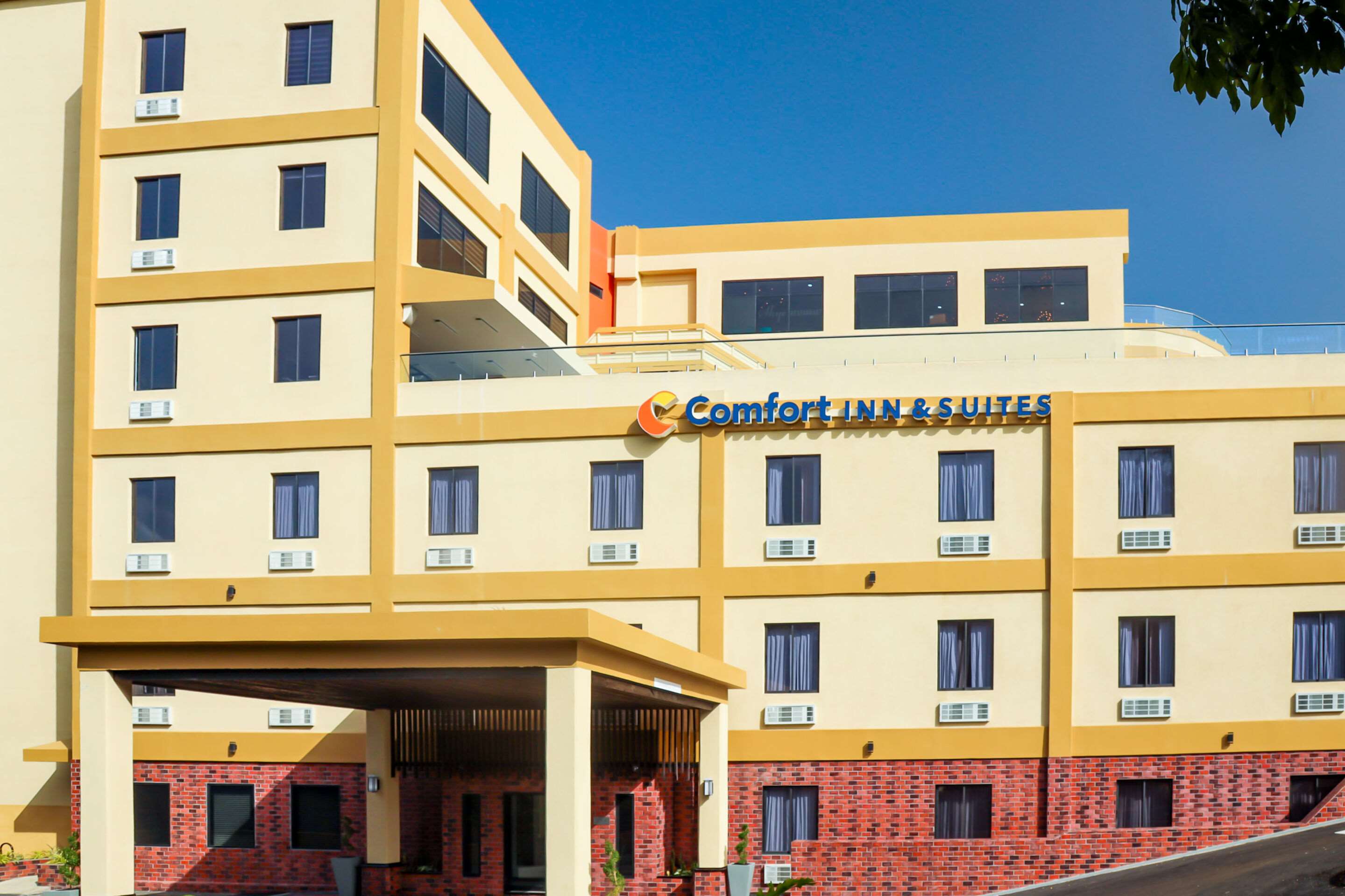 Comfort Inn & Suites