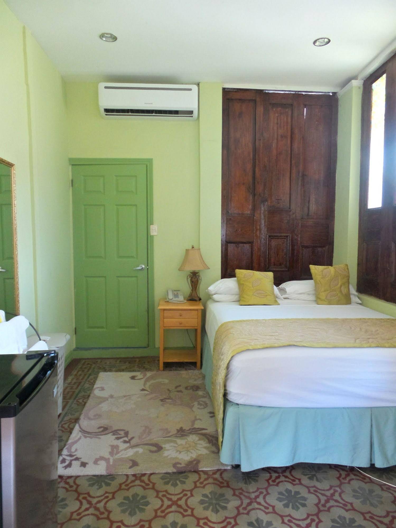 Heritage Inn